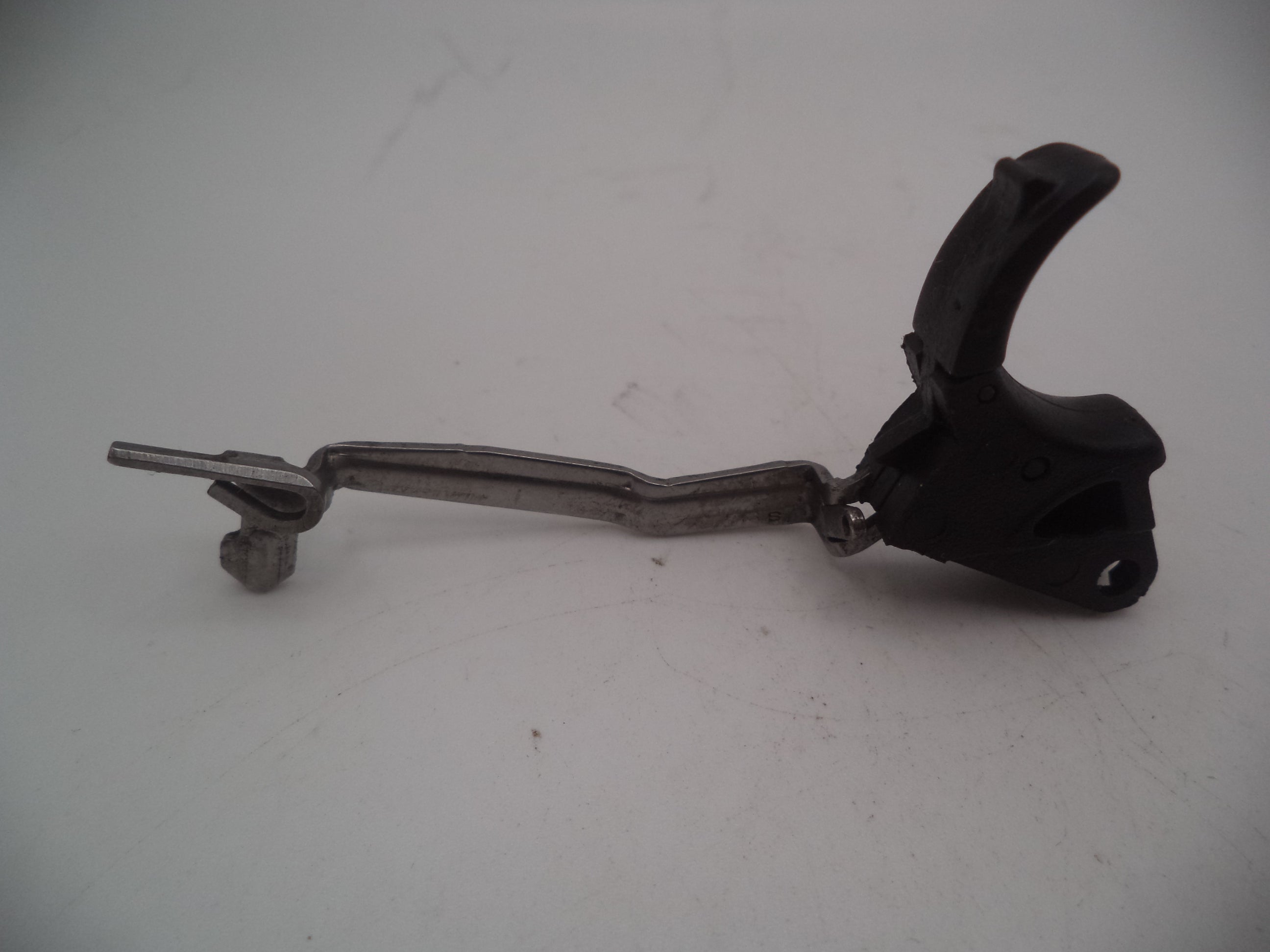 MP903A Smith & Wesson Pistol M&P Trigger Bar Assembly With Spring  Used Part 9mmc S&W