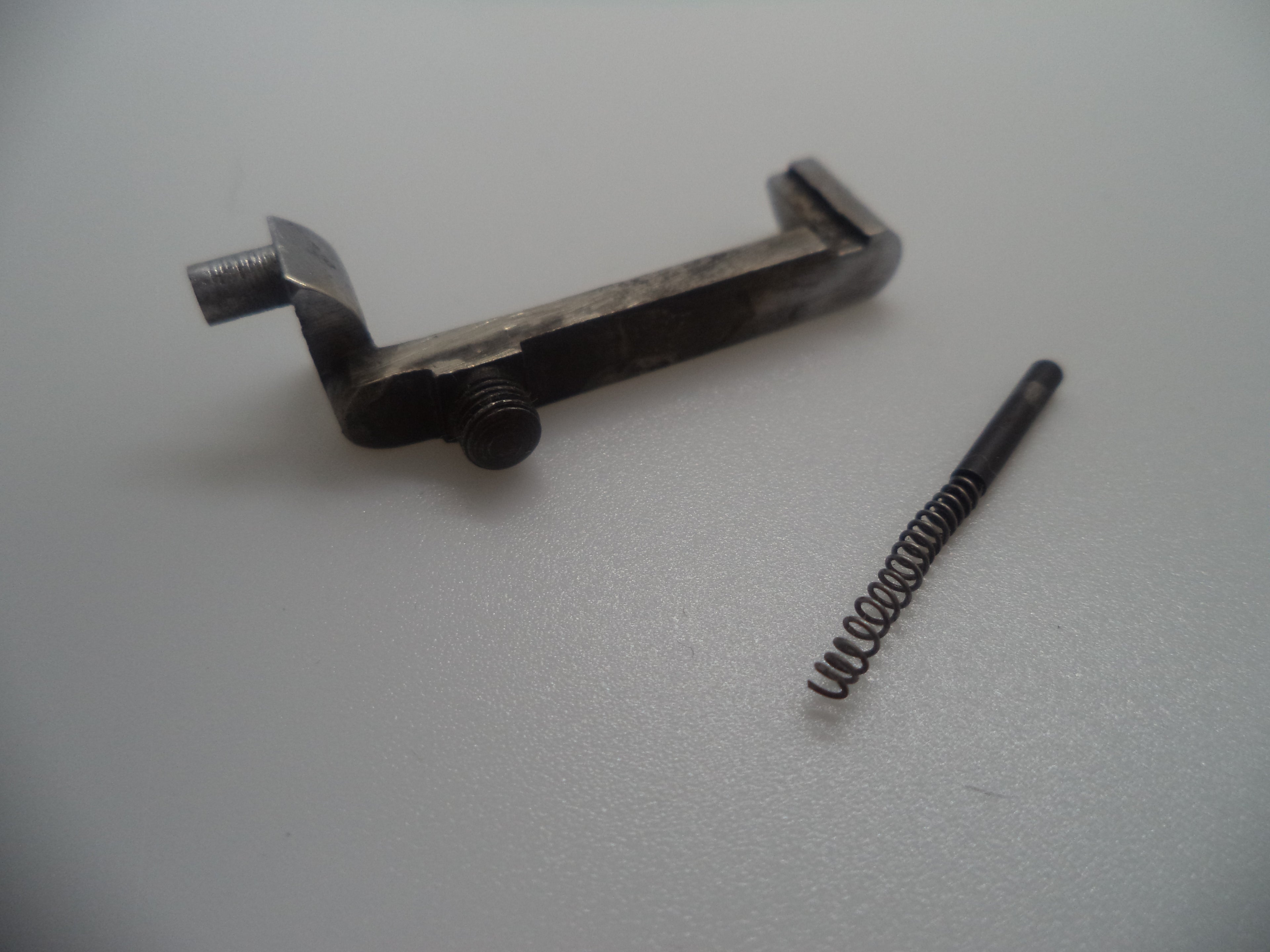 I8 S&W Rev. 5 Screw l Frame Hand Ejec. .32 Long, Bolt, Spring and Plunger  (used old style)
