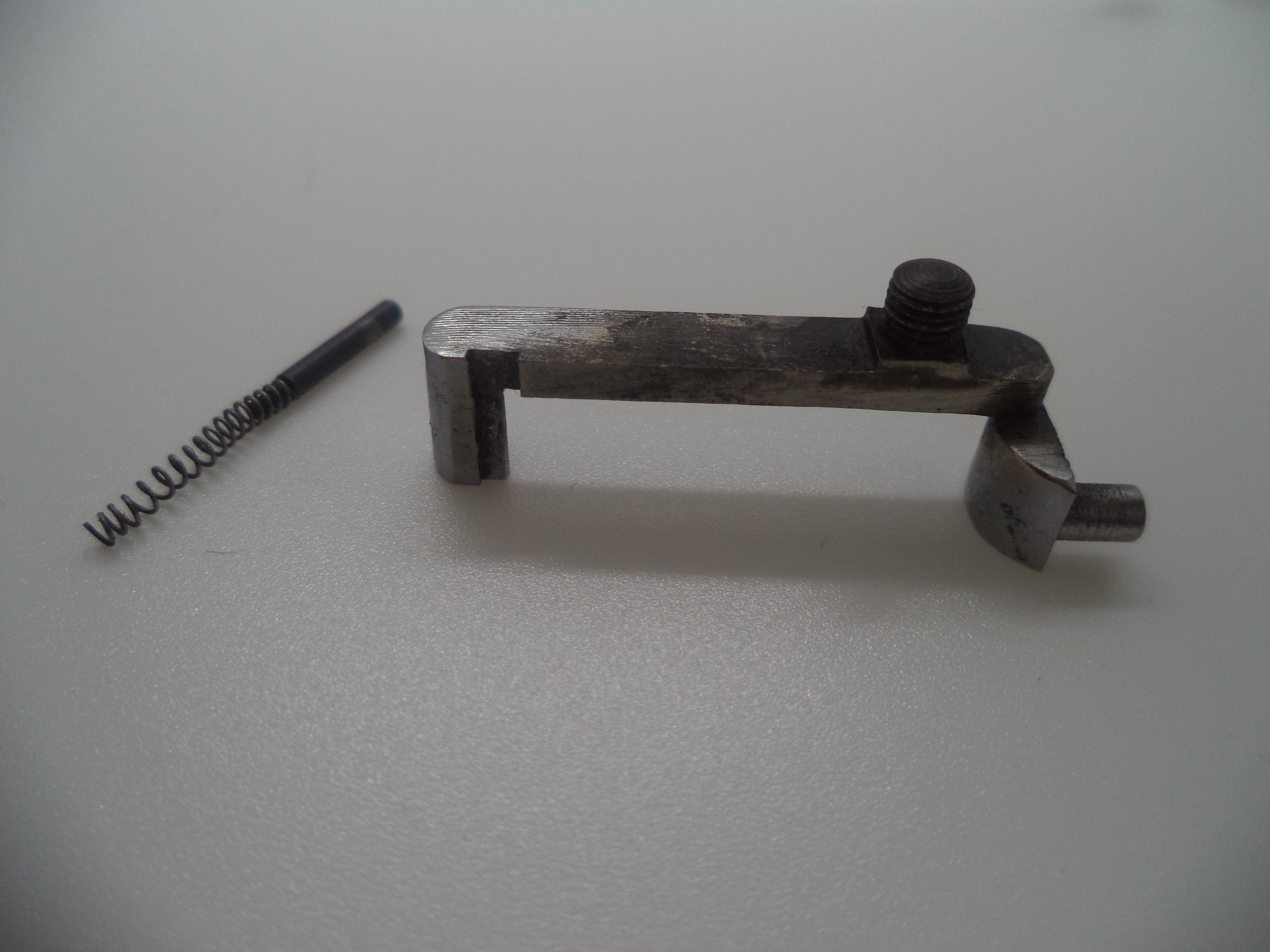 I8 S&W Rev. 5 Screw l Frame Hand Ejec. .32 Long, Bolt, Spring and Plunger  (used old style)