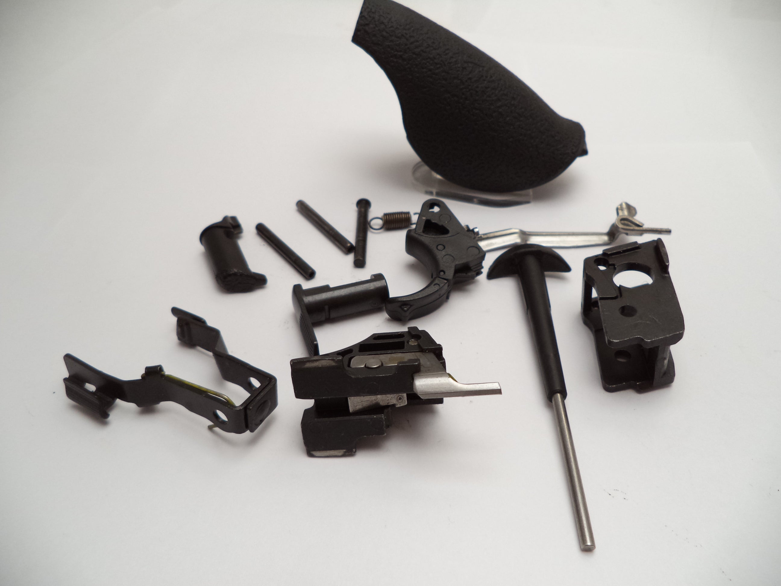 SW56 Smith & Wesson Pistol Military & Police Model Parts Group .40 S&W ctg Used