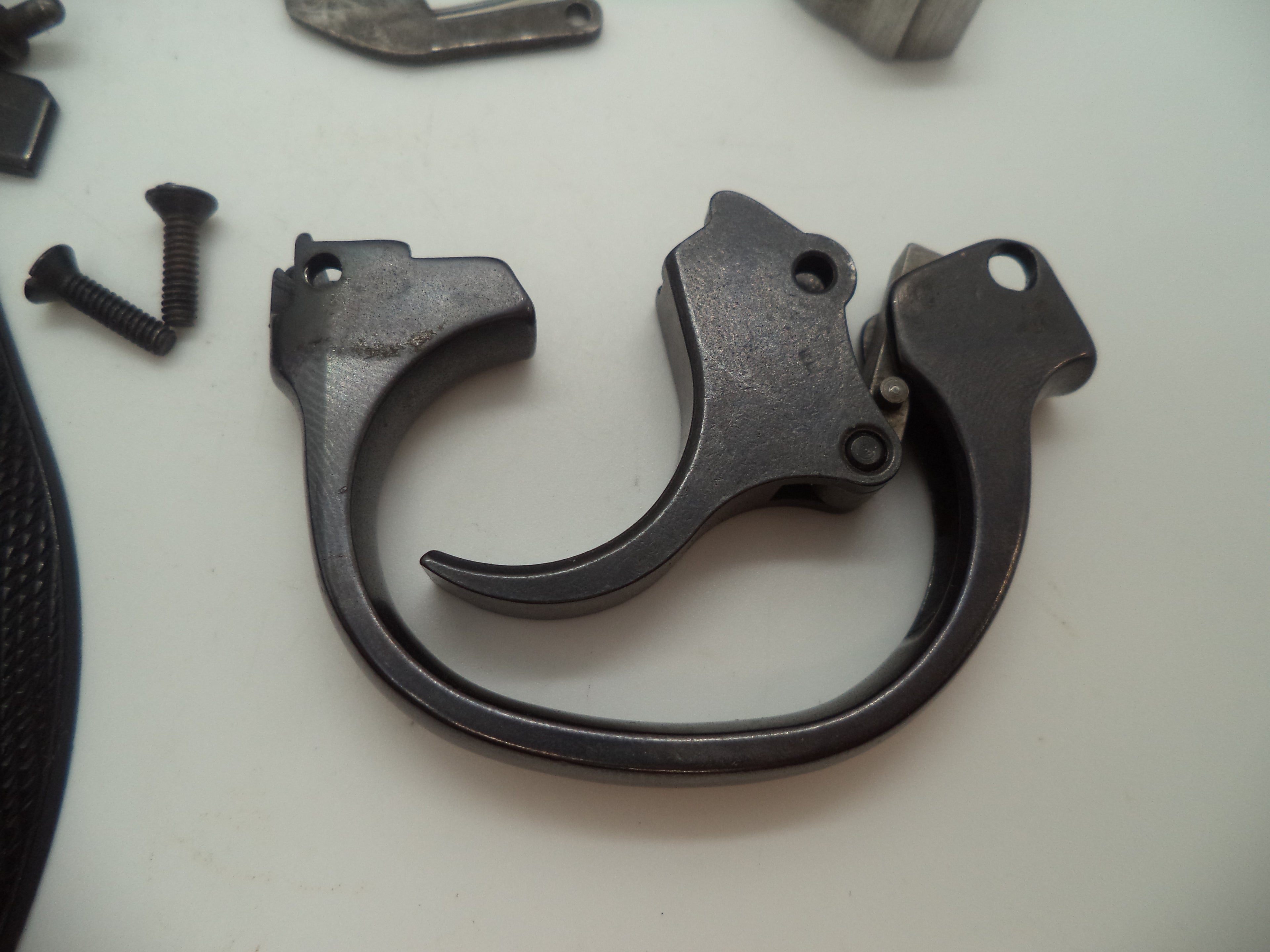 Lot Z3  Harrington & Richardson Model 732 .32 Long 3" Barrel Used Parts Group