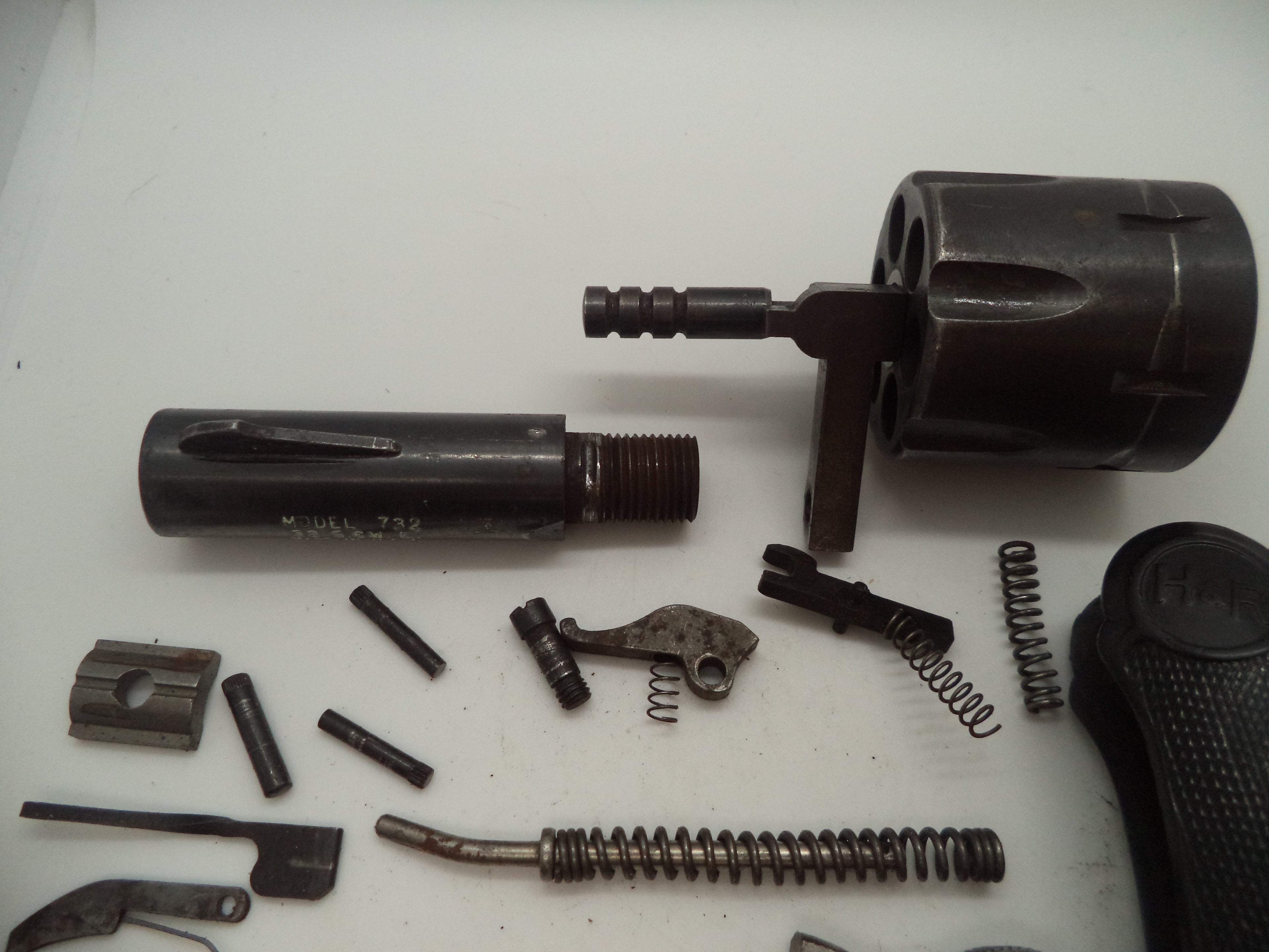 Lot Z5  Harrington & Richardson Model 732 .32 Long 3" Barrel Used Parts Group