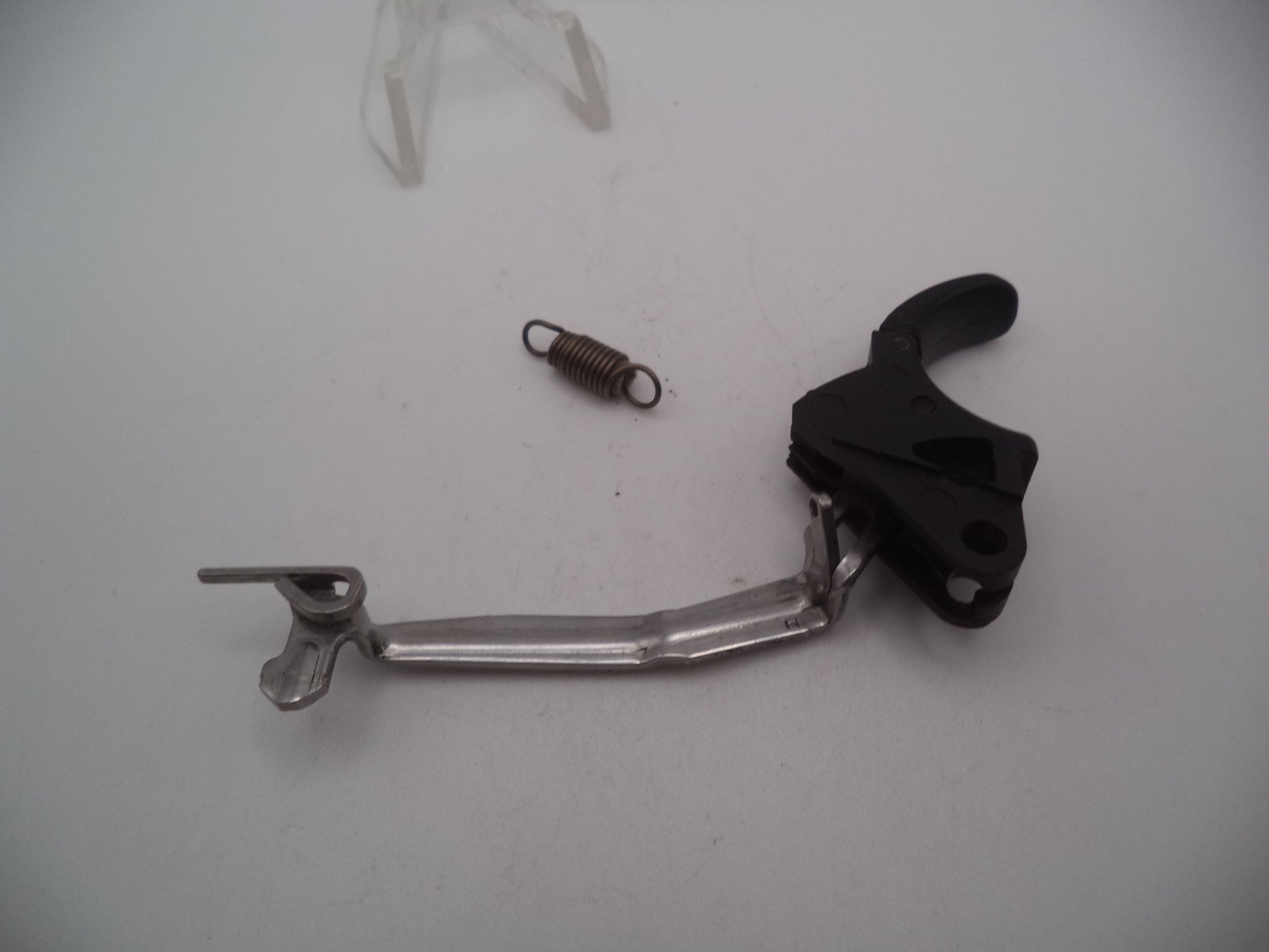 MP9C6A Smith & Wesson Pistol M&P 9 Compact 9mm Trigger Bar Assembly Used