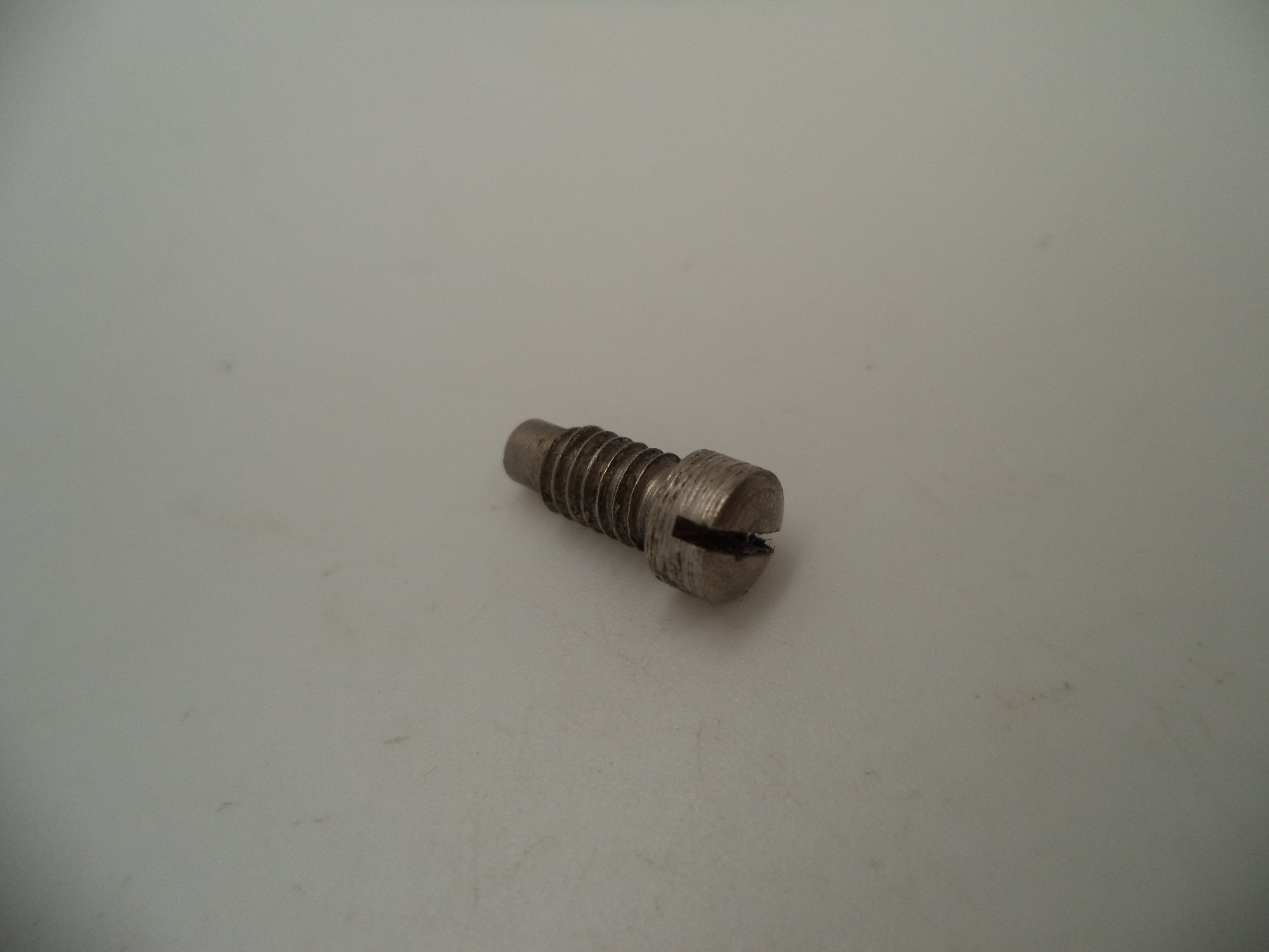 Smith & Wesson K Frame Strain Screw - Used OEM Part - Round Butt - .357 Magnum - Model 19 - 19173