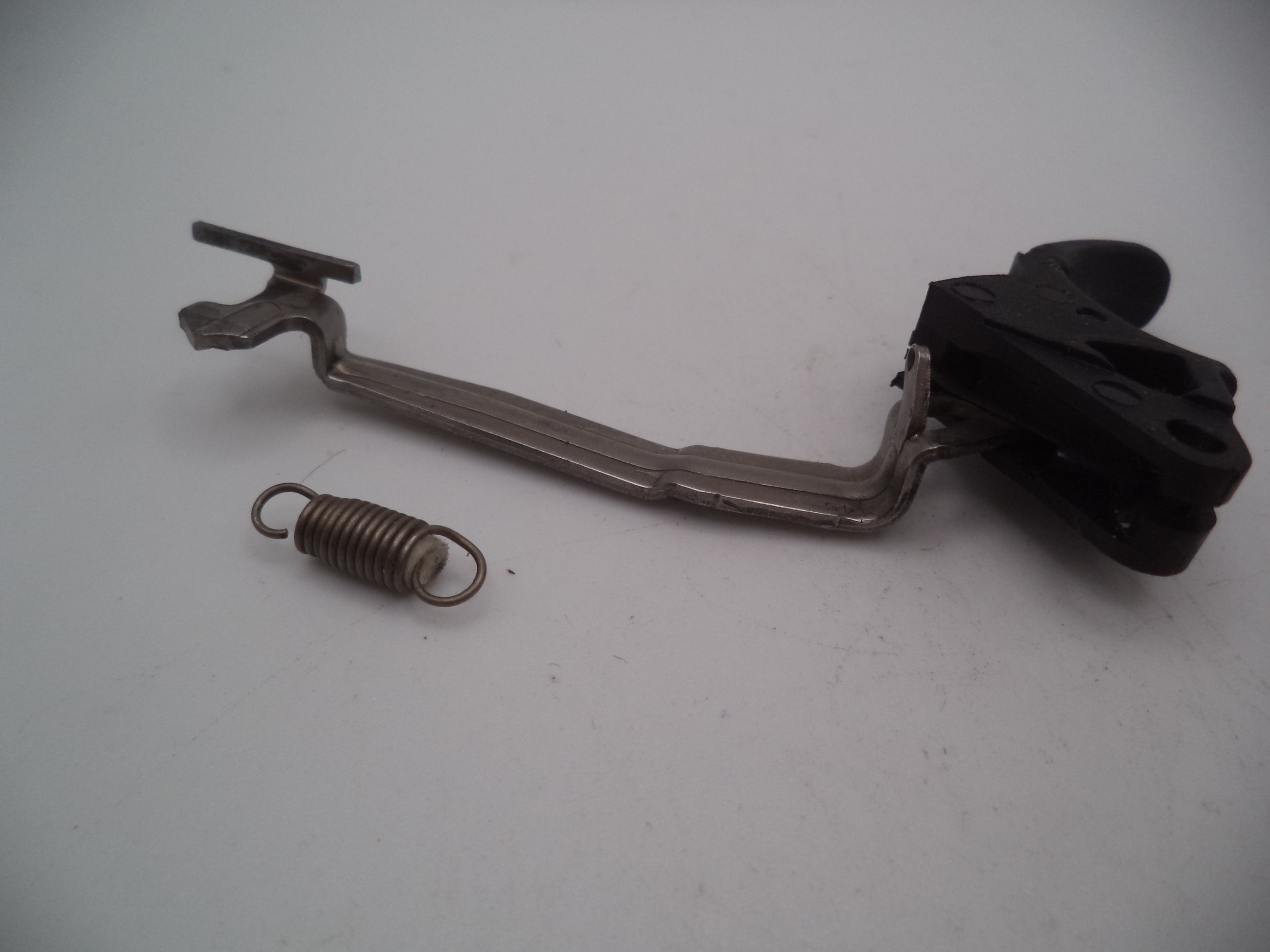 MP4501C Smith & Wesson Pistol M&P 45 Trigger Bar Assembly Used Part 2.0 S&W
