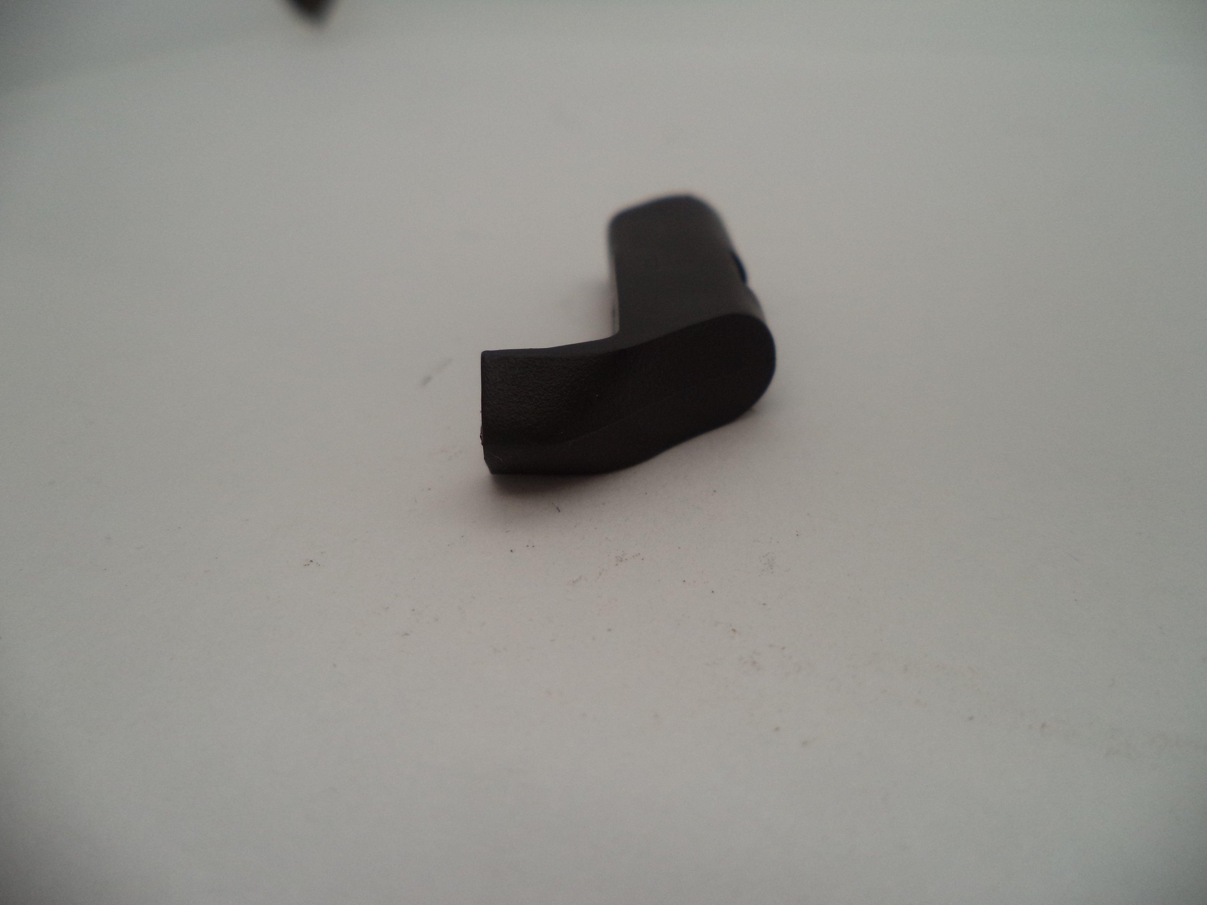 SW4013 Smith & Wesson Model SW40VE Magazine Catch Used Part