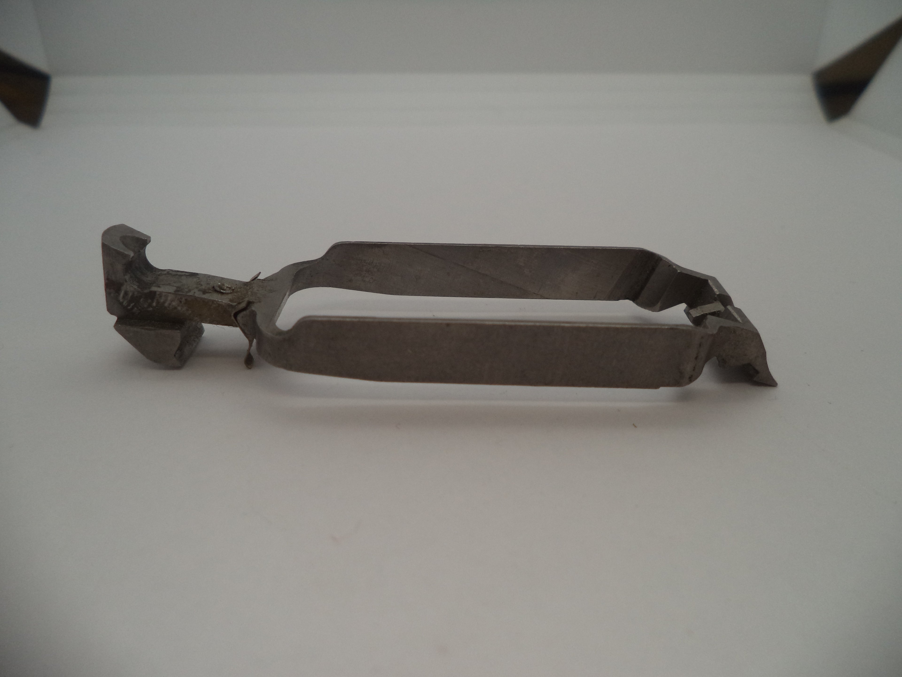 6595 Smith & Wesson Model 659 Draw Bar Used Part 9MM