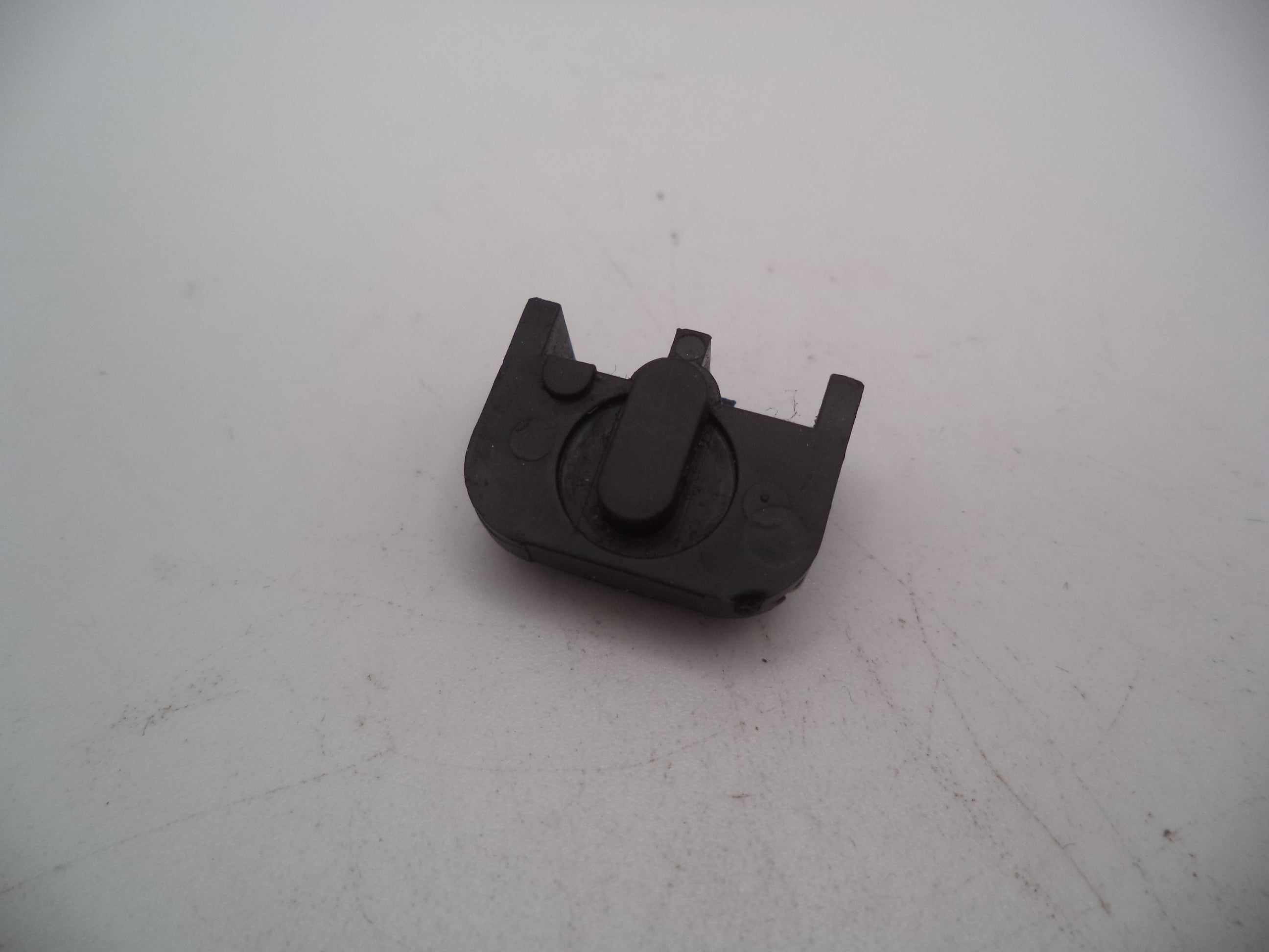 SW40R Smith & Wesson Pistol Model SD40VE 40 S&W Slide End Cap (Black) Used