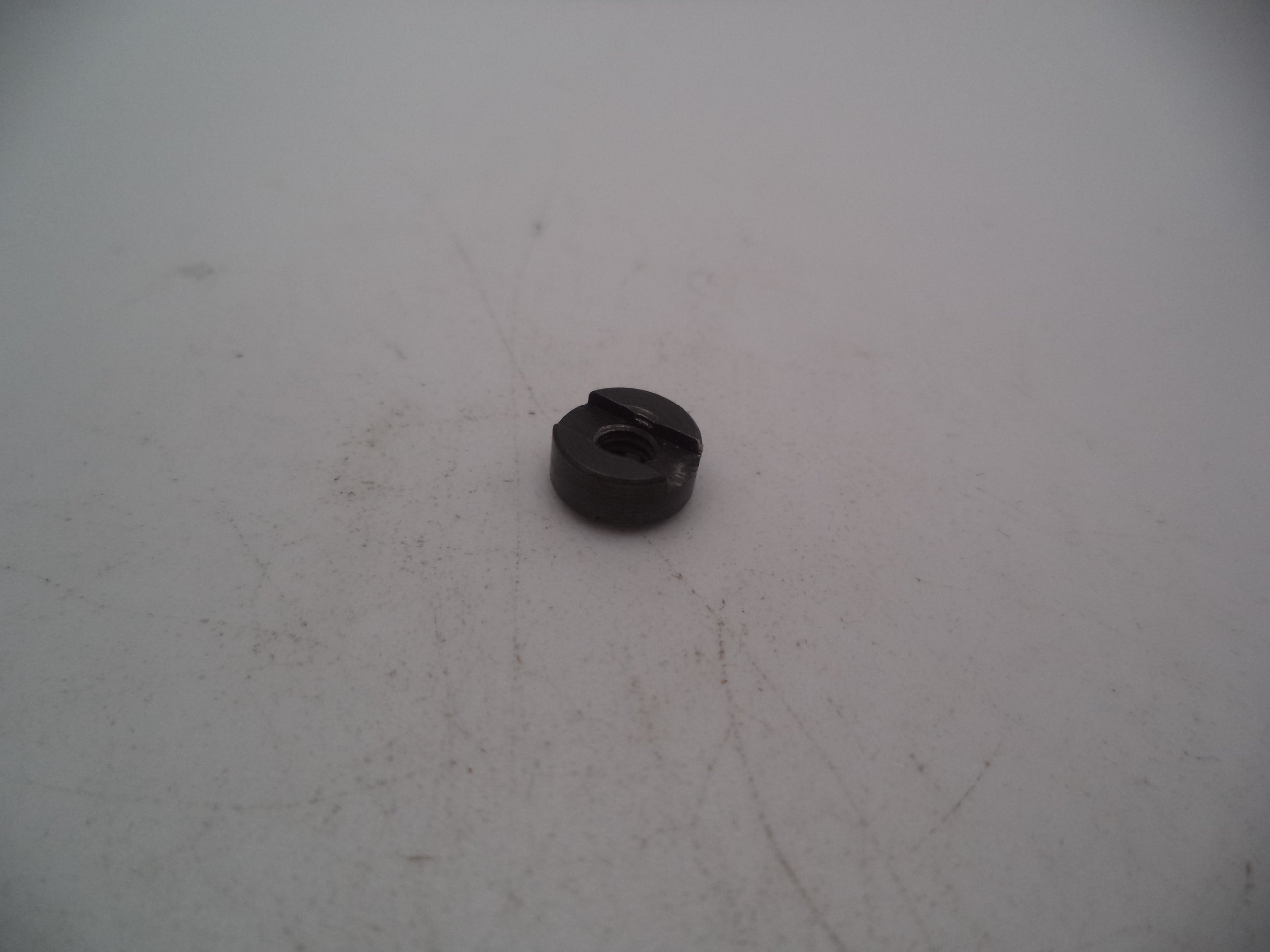 690414 Smith & Wesson Pistol Model 6904 9mm Magazine Catch Nut Used
