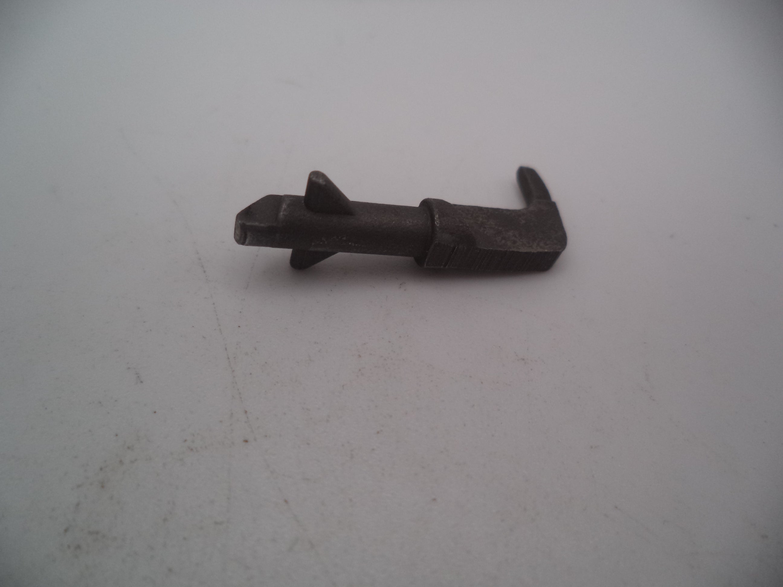 690417 Smith & Wesson Pistol Model 6904 9mm Disconnector Assembly Used