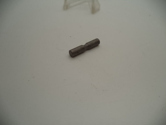 S&W Pistol Model 3000, 3913, 3953 Trigger Pin 068230000