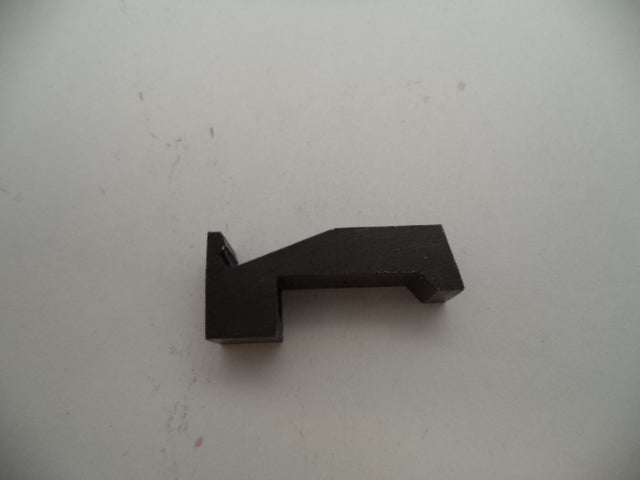 4138D Smith & Wesson Pistol Model 41 .22 Long MAGAZINE RETAINER  (blue Steel)
