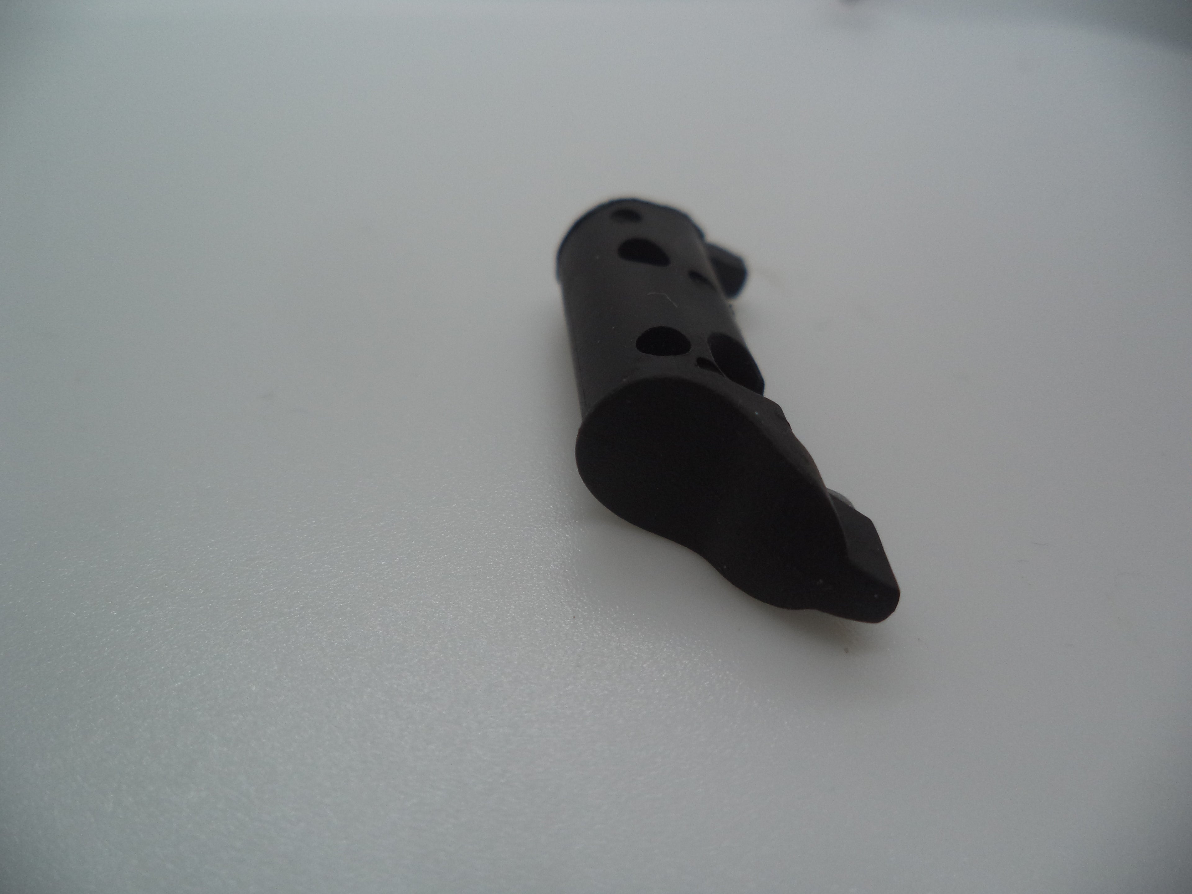 Smith & Wesson Pistol M&P 9mm Magazine Catch Used Part MP926