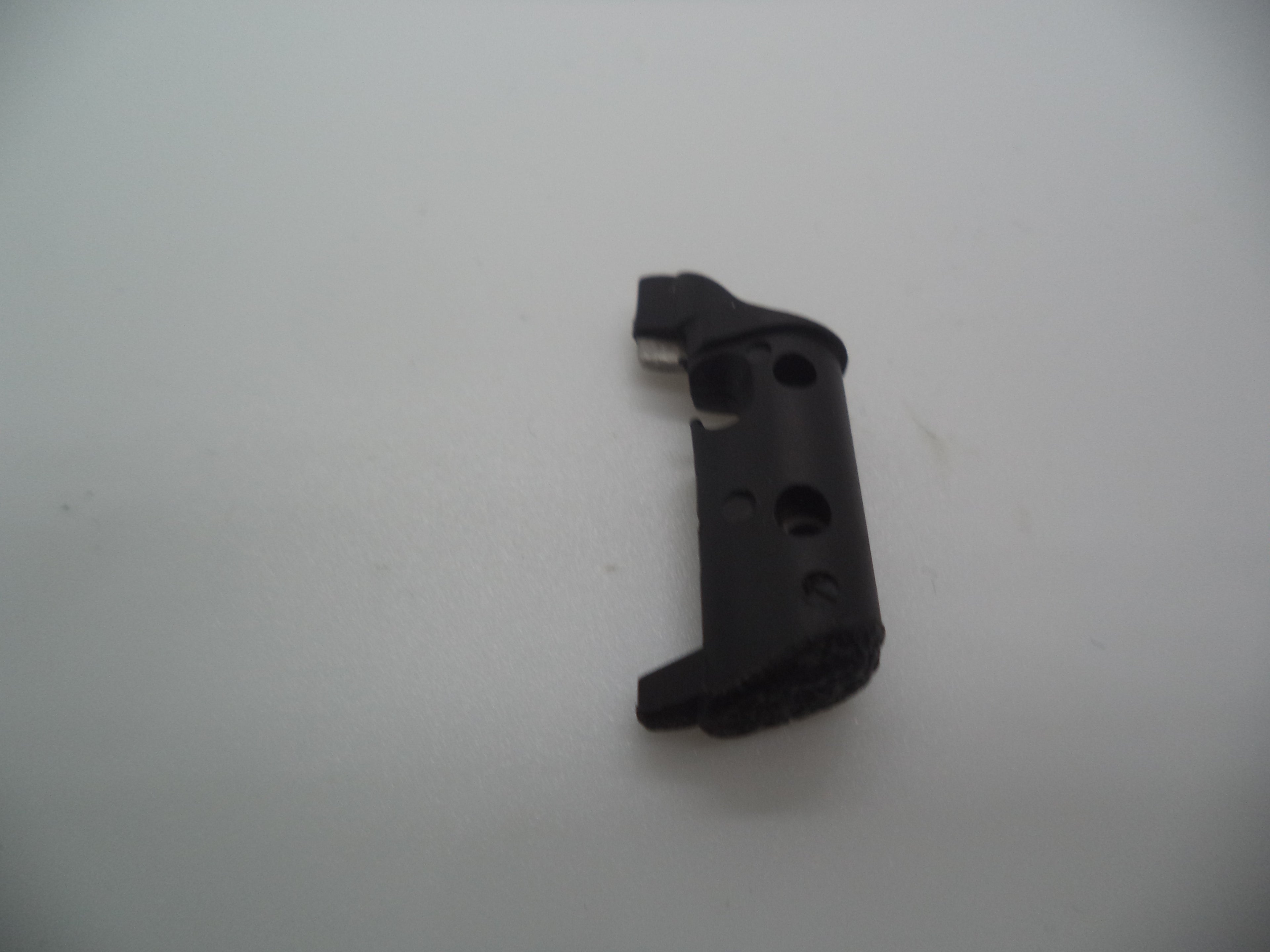 Smith & Wesson Pistol M&P 9mm Magazine Catch Used Part MP926
