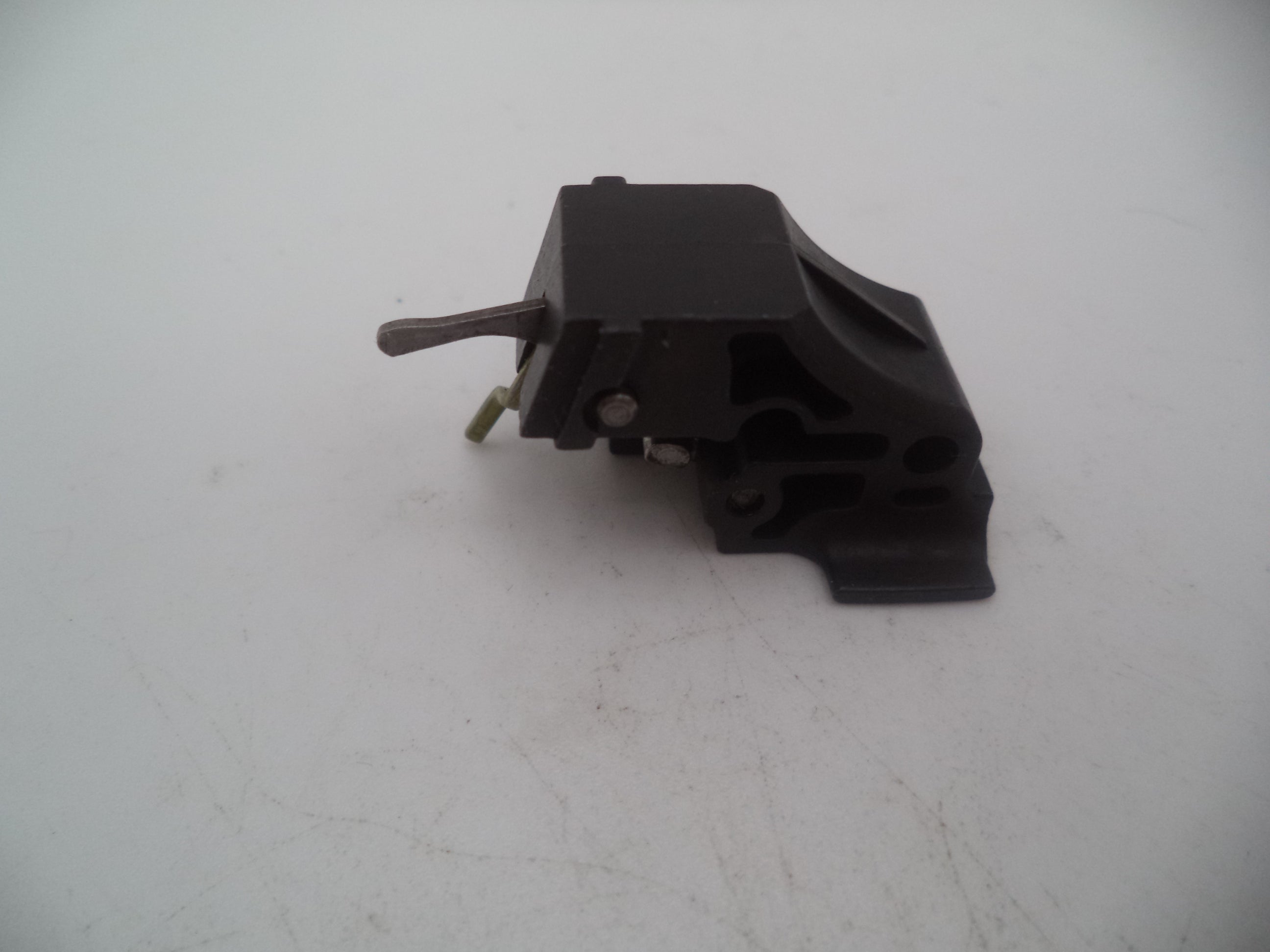 39091000 Smith & Wesson Pistol Lever Housing Block w/out Integral Lock
