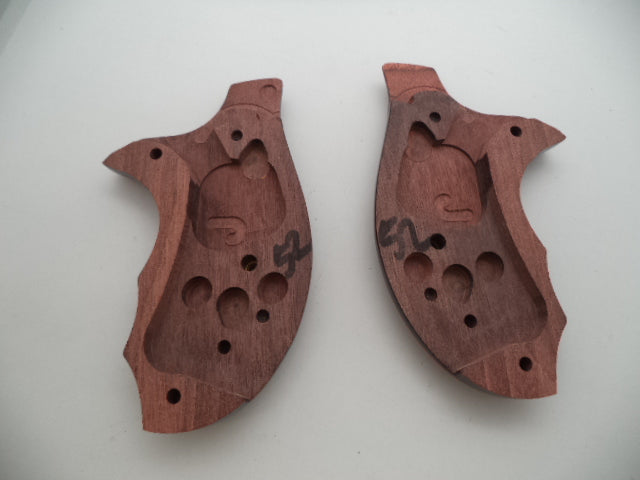 227750000 Smith & Wesson Revolver J Frame Grips Round Butt Rosewood