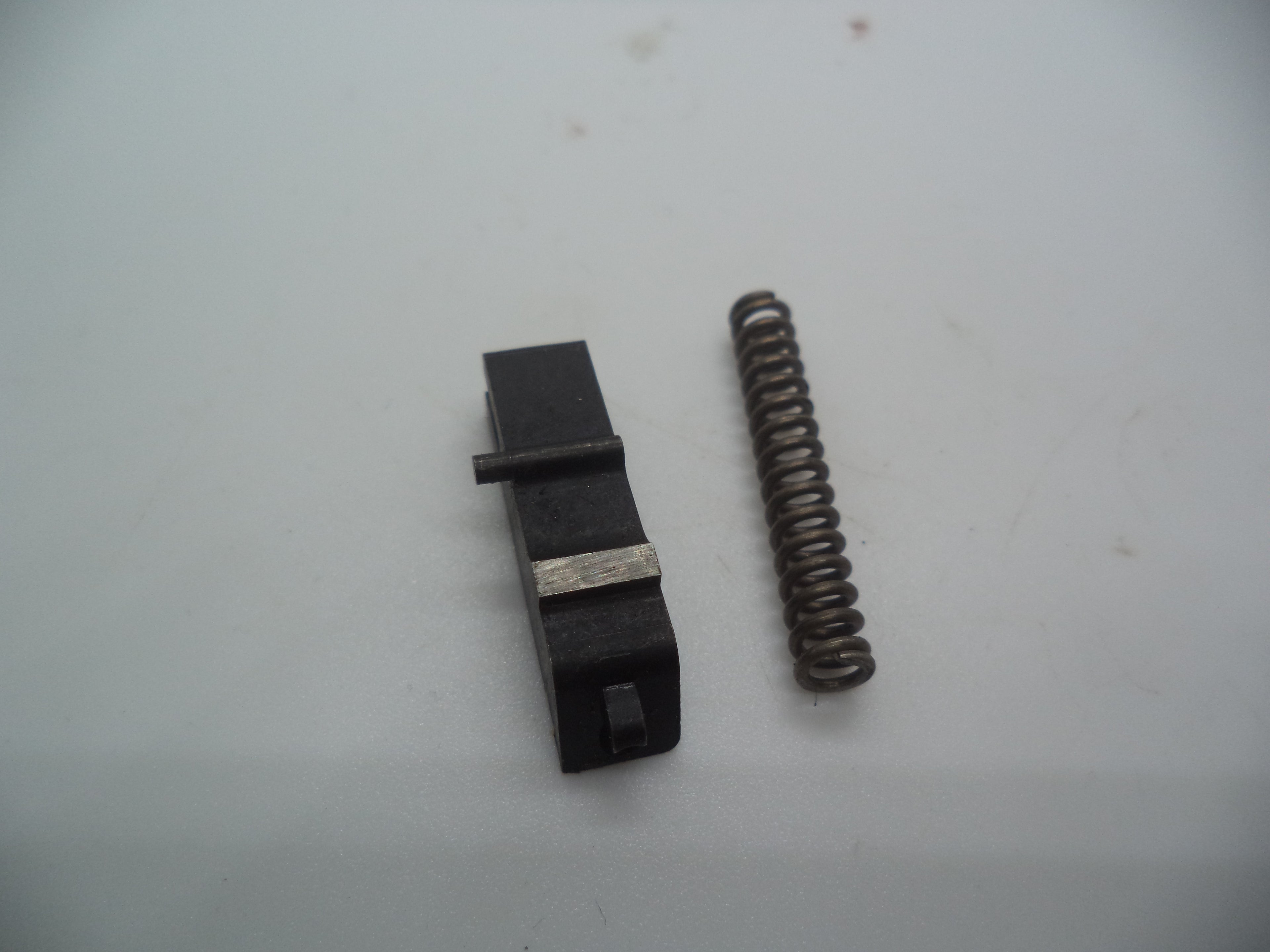 629143B Smith & Wesson N Frame Model 629-5 Rebound Slide Spring .44 Mag Used Part