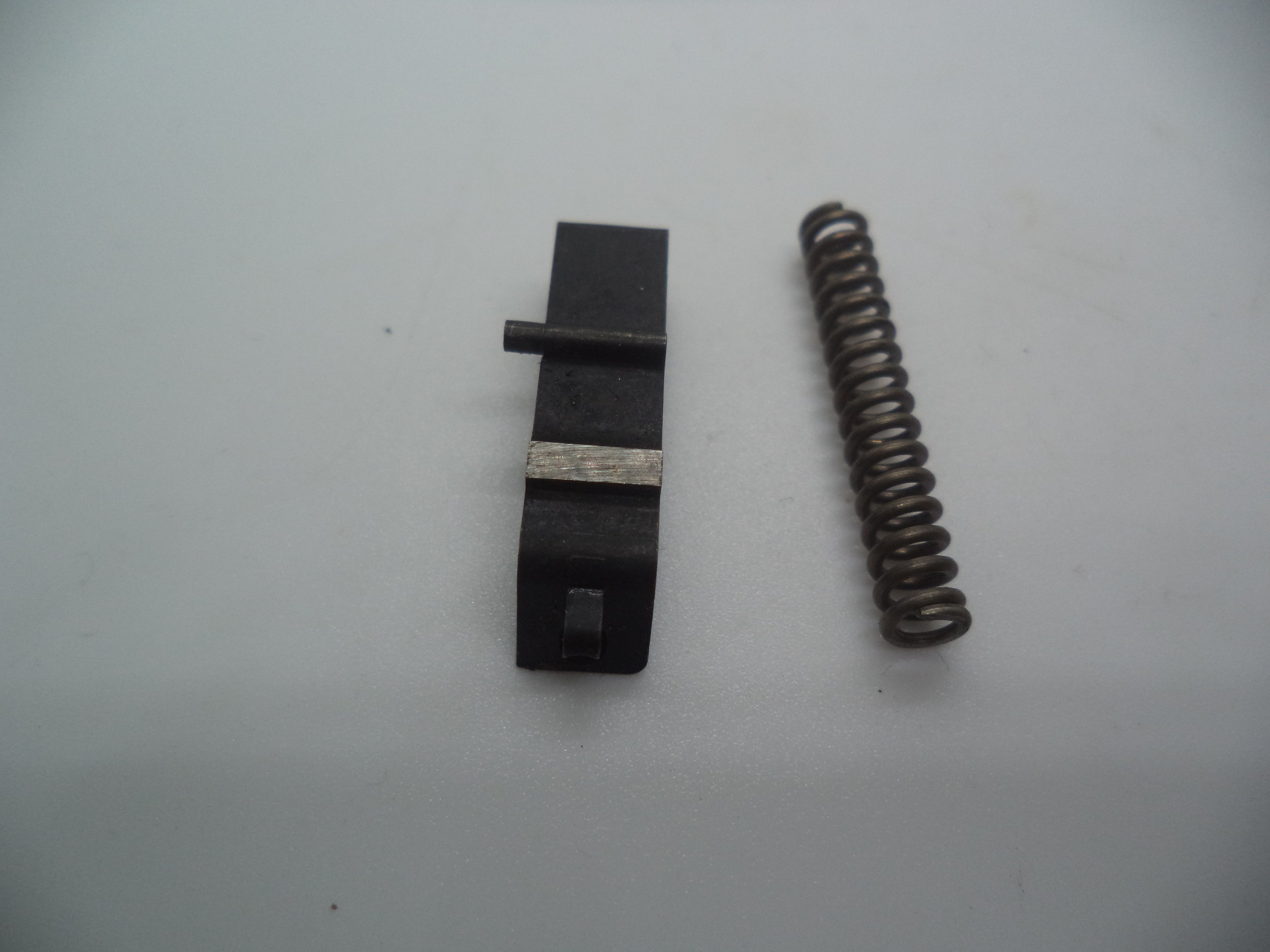 629143B Smith & Wesson N Frame Model 629-5 Rebound Slide Spring .44 Mag Used Part