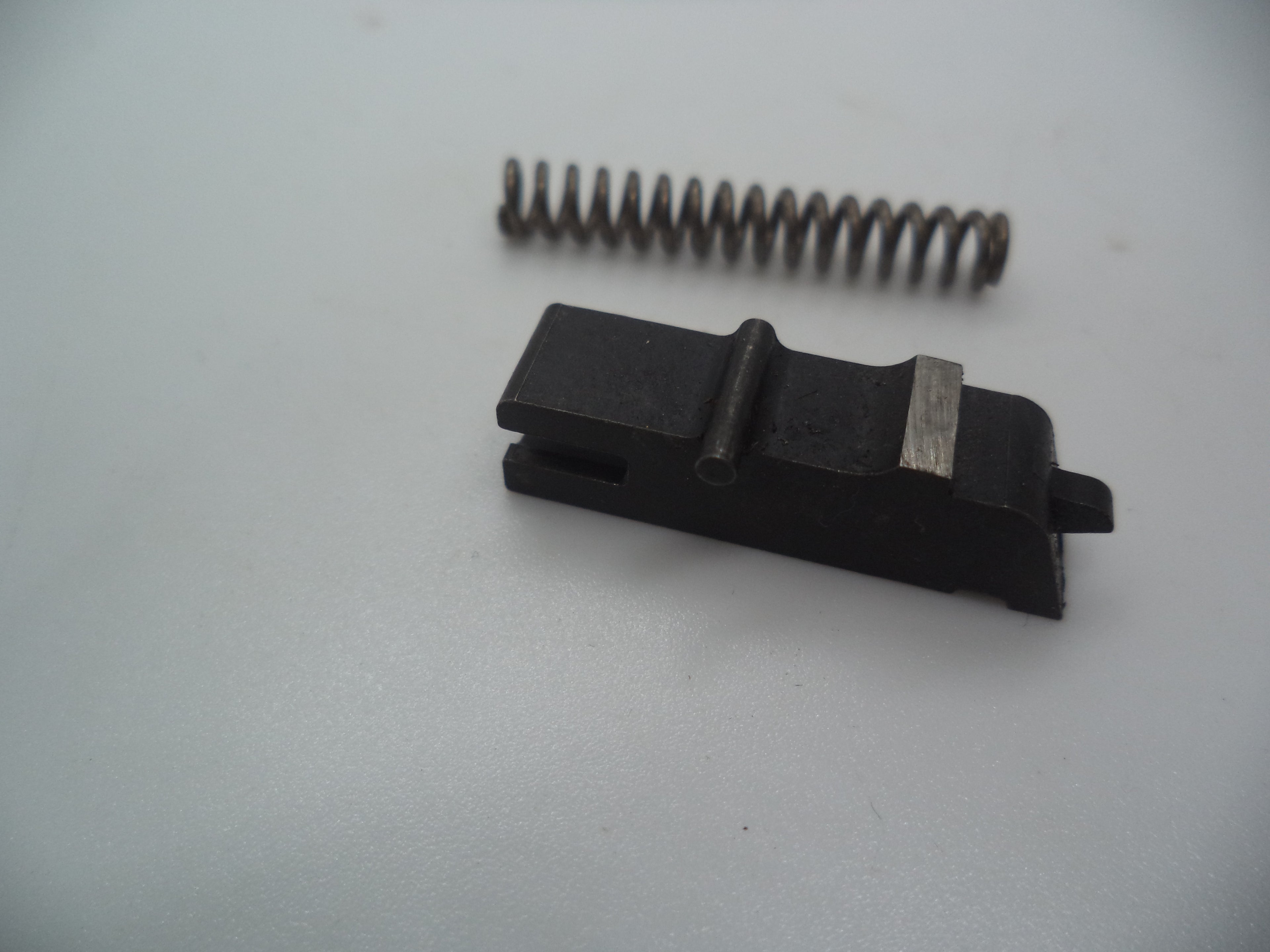 629143B Smith & Wesson N Frame Model 629-5 Rebound Slide Spring .44 Mag Used Part