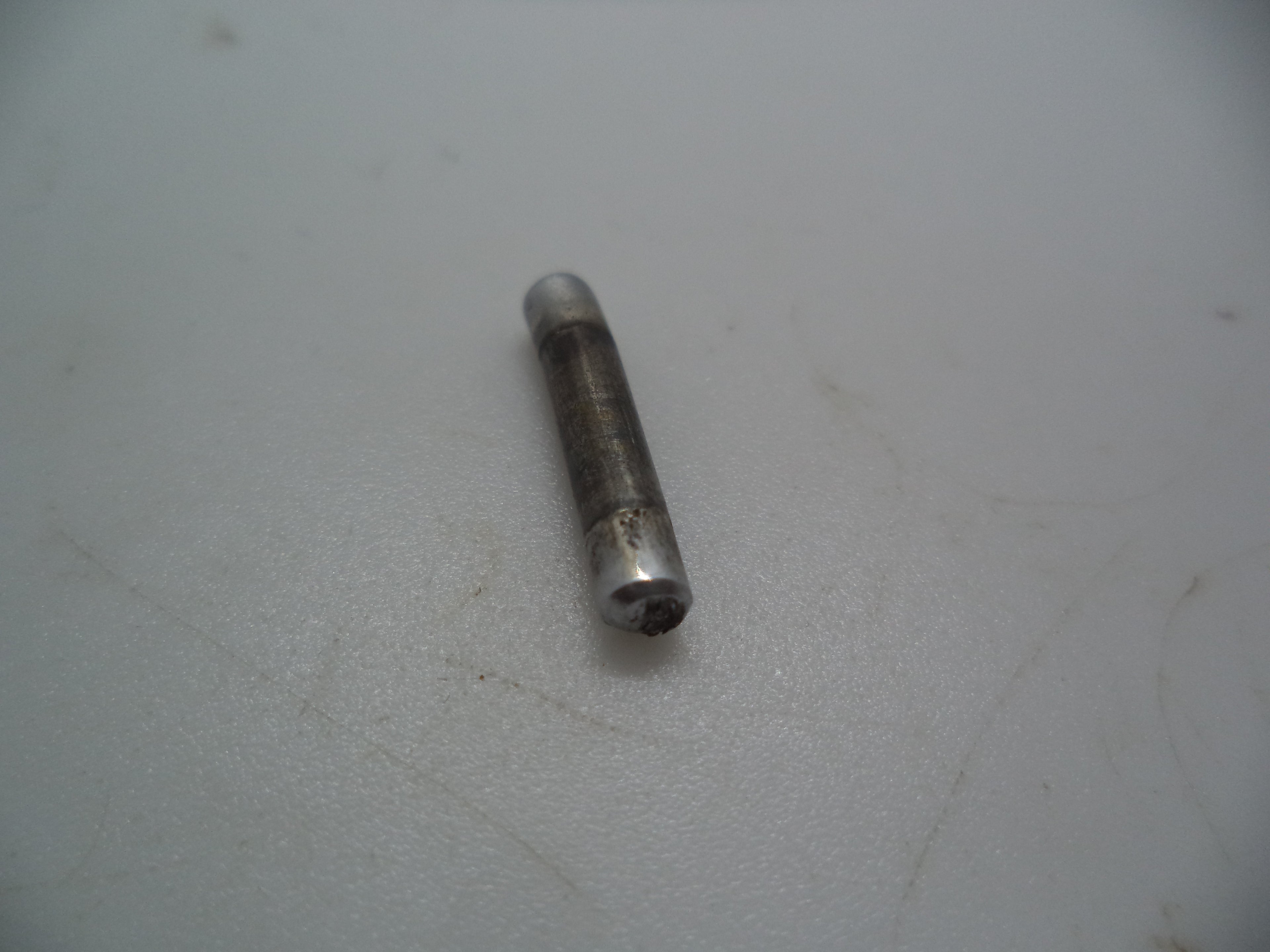 44G  Smith & Wesson Revolver .44 Special Stock Screw (Pistol Grip Alignment)  (New Century)