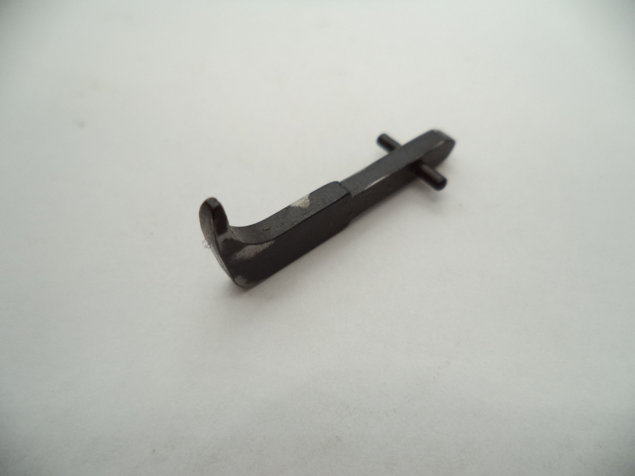 6107U+6108U Smith & Wesson Pistol Model 59 9MM Disconnector & Pin Used Part