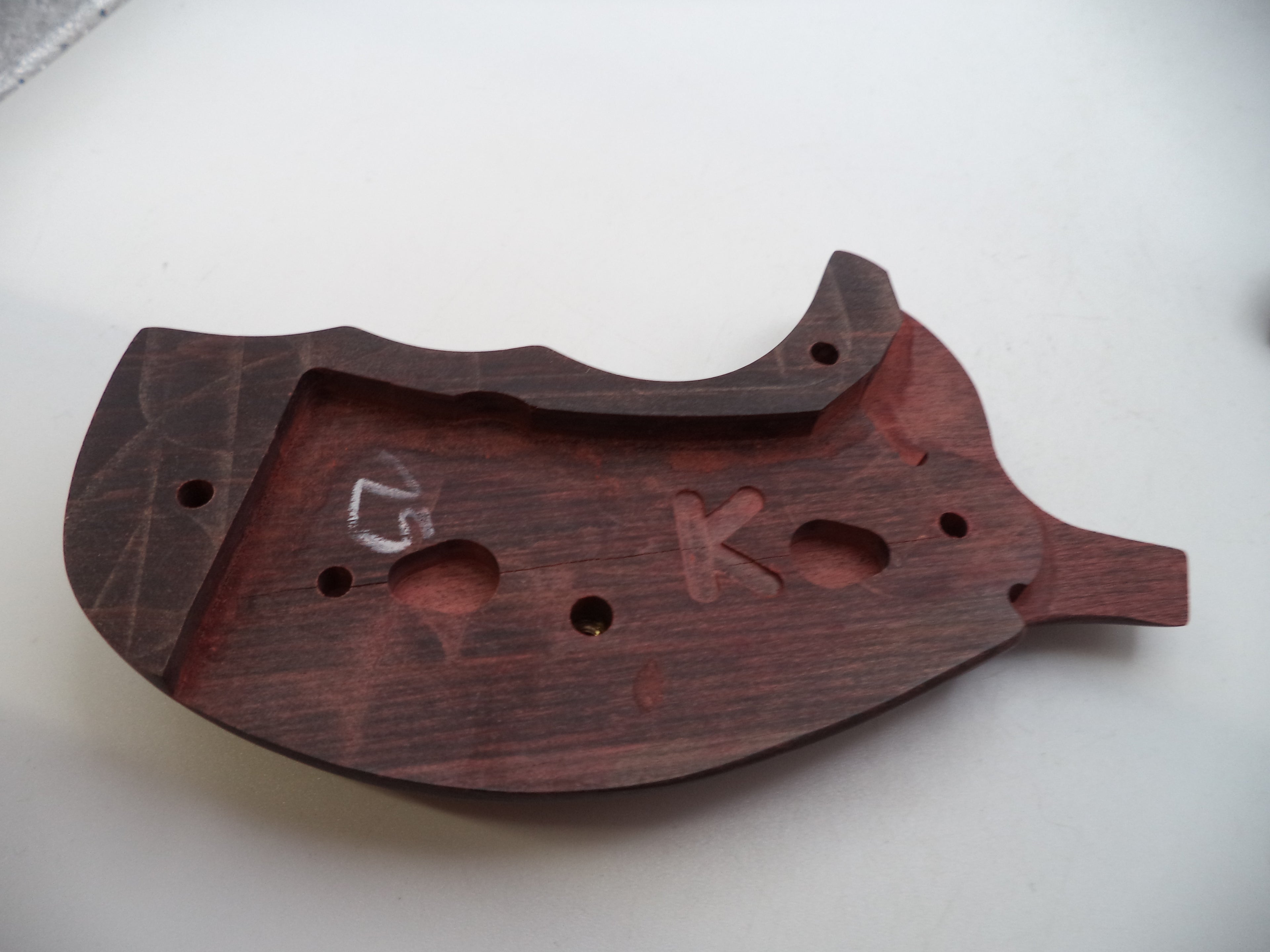 Smith & Wesson L Frame 686 Wood Grips - Round Butt | OEM Part 414020000