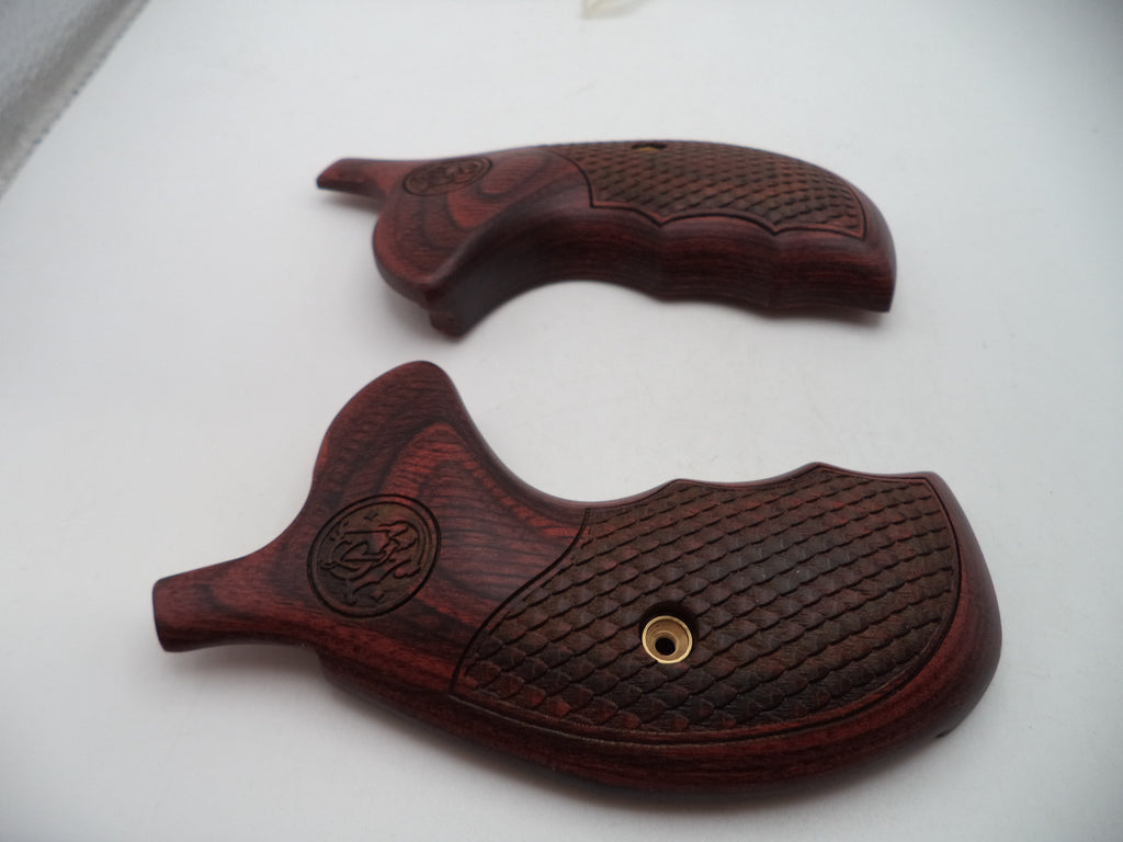 Smith & Wesson L Frame 686 Wood Grips - Round Butt | OEM Part 414020000