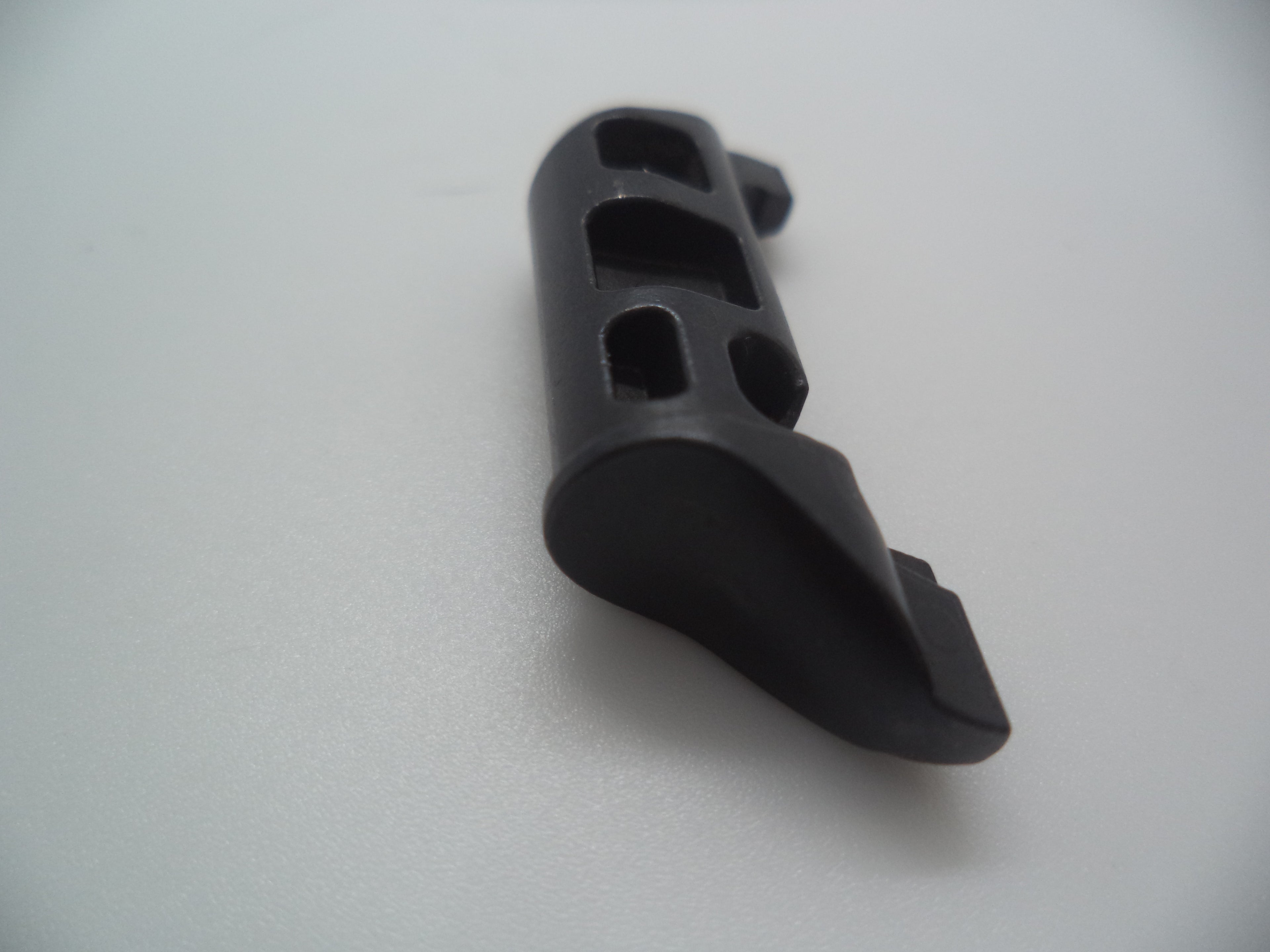 Smith & Wesson Pistol M&P 9mm M2.0 Magazine Catch Used Part MP26