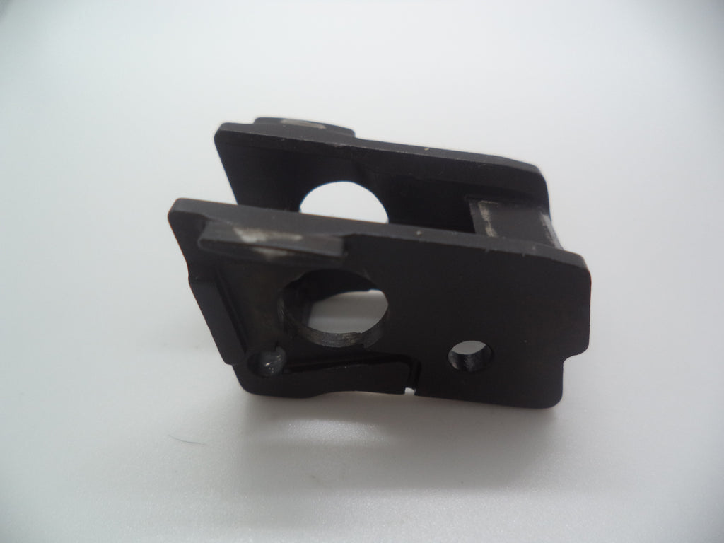 MP4015A S&W Pistol M&P 40c Locking Block  .40Cal  (Used Part)