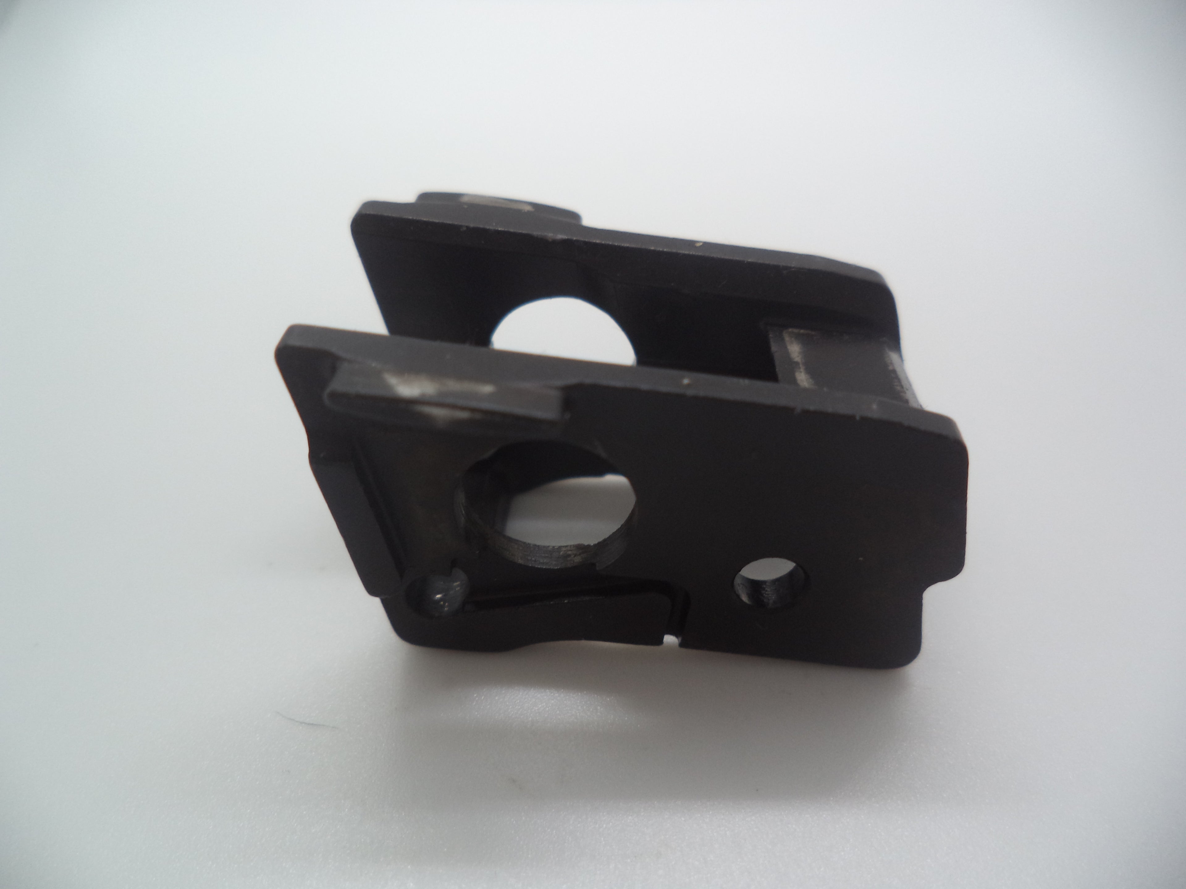 MP4015A S&W Pistol M&P 40c Locking Block  .40Cal  (Used Part)