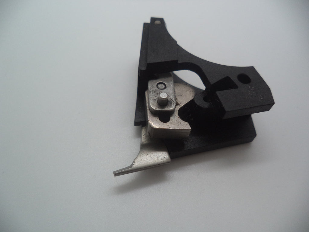 V4002 Smith & Wesson Pistol 40V Lever Housing Block Used Part .40 S&W