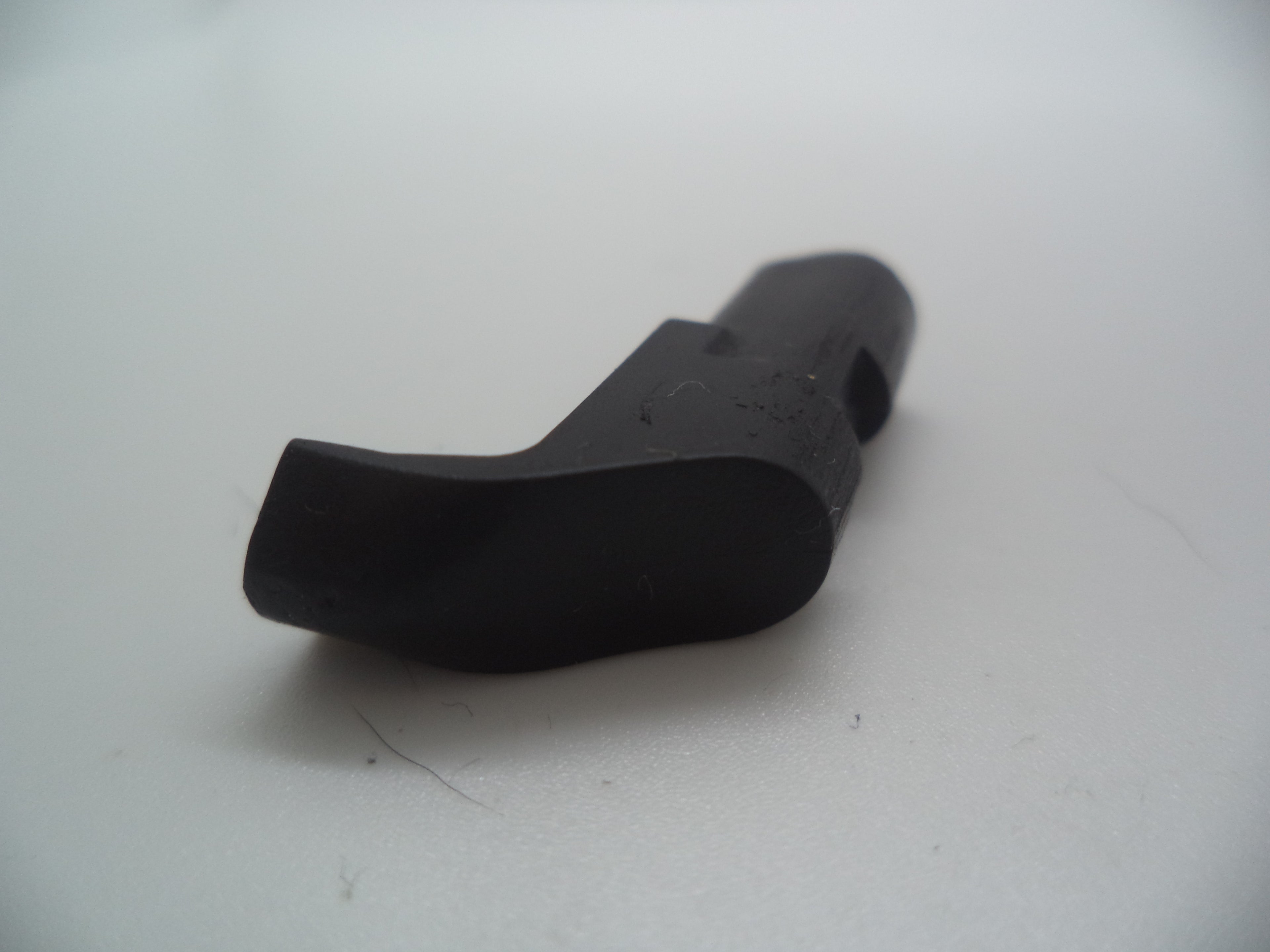 V4006 Smith & Wesson Pistol 40V Magazine Catch Used Part .40 S&W