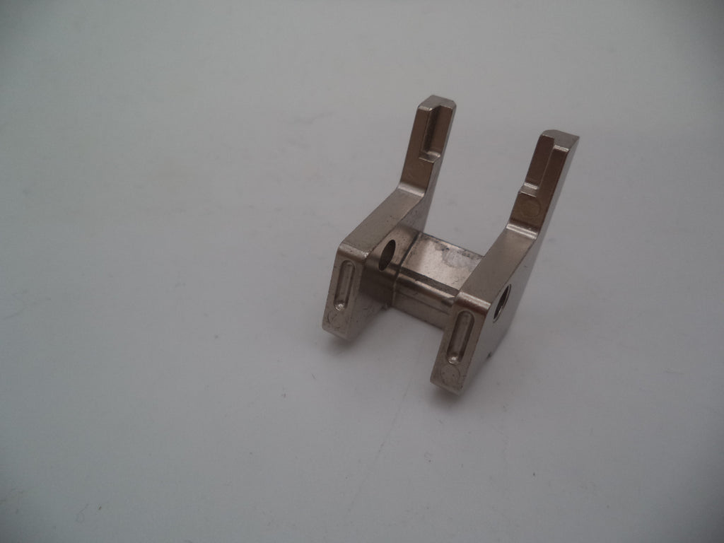 SW40D2 Smith & Wesson Pistol SD40  40 S&W Locking Bolt Used Part