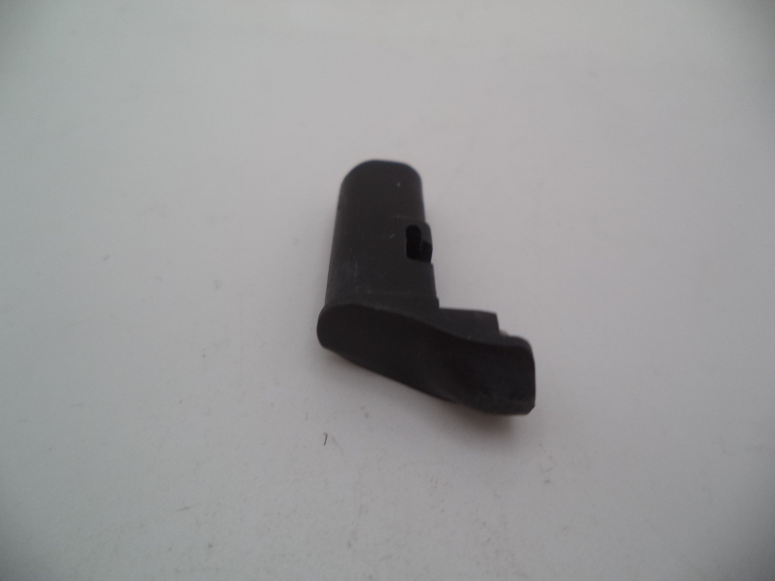 SW40E2 Smith & Wesson SD40 40 S&W Magazine Catch Used