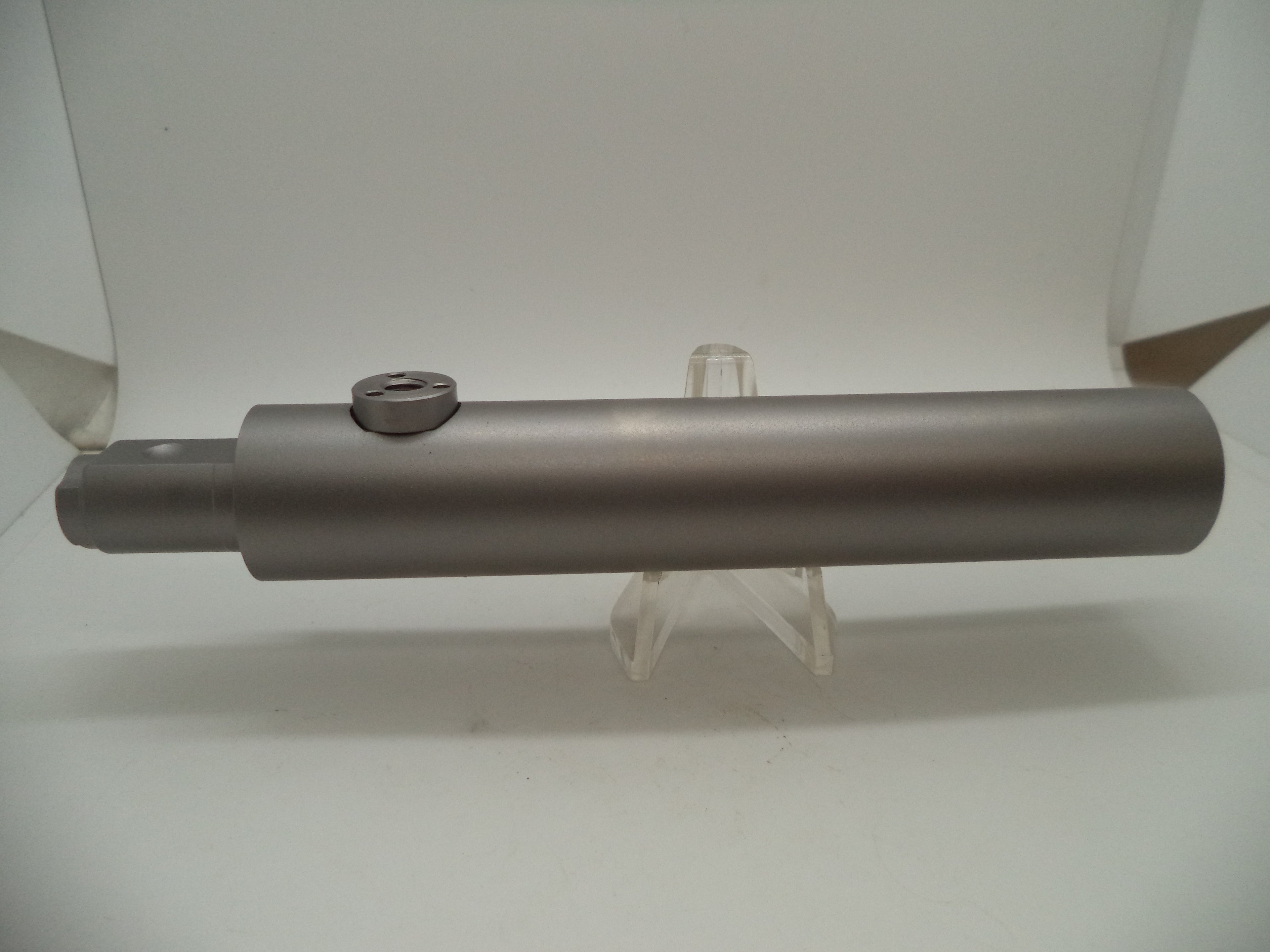 Smith & Wesson SW22 Victory 5.5" Bull Barrel Assembly 3000229