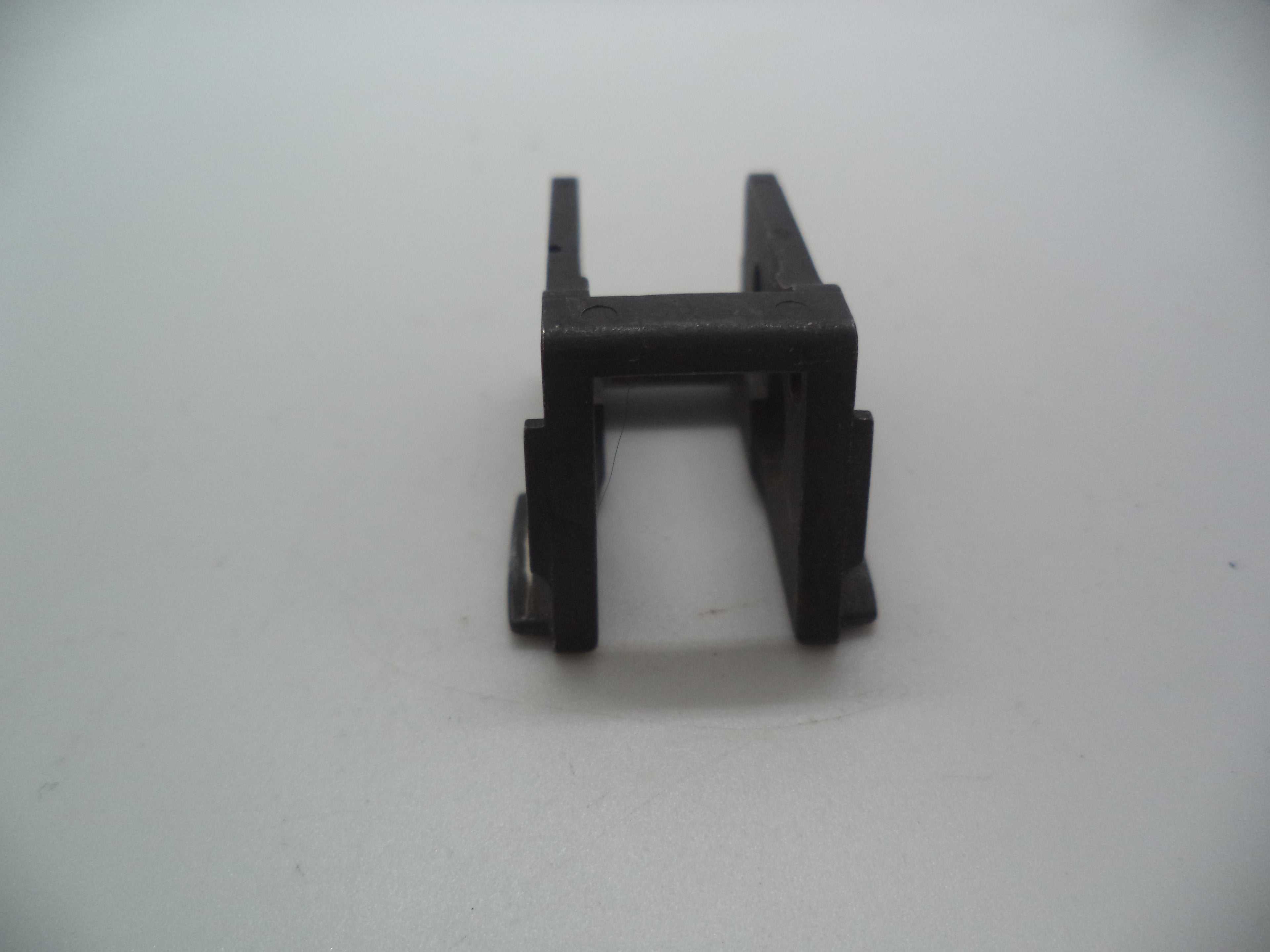 MP4015B Smith & Wesson Pistol M&P Locking Block Used .40c  S&W