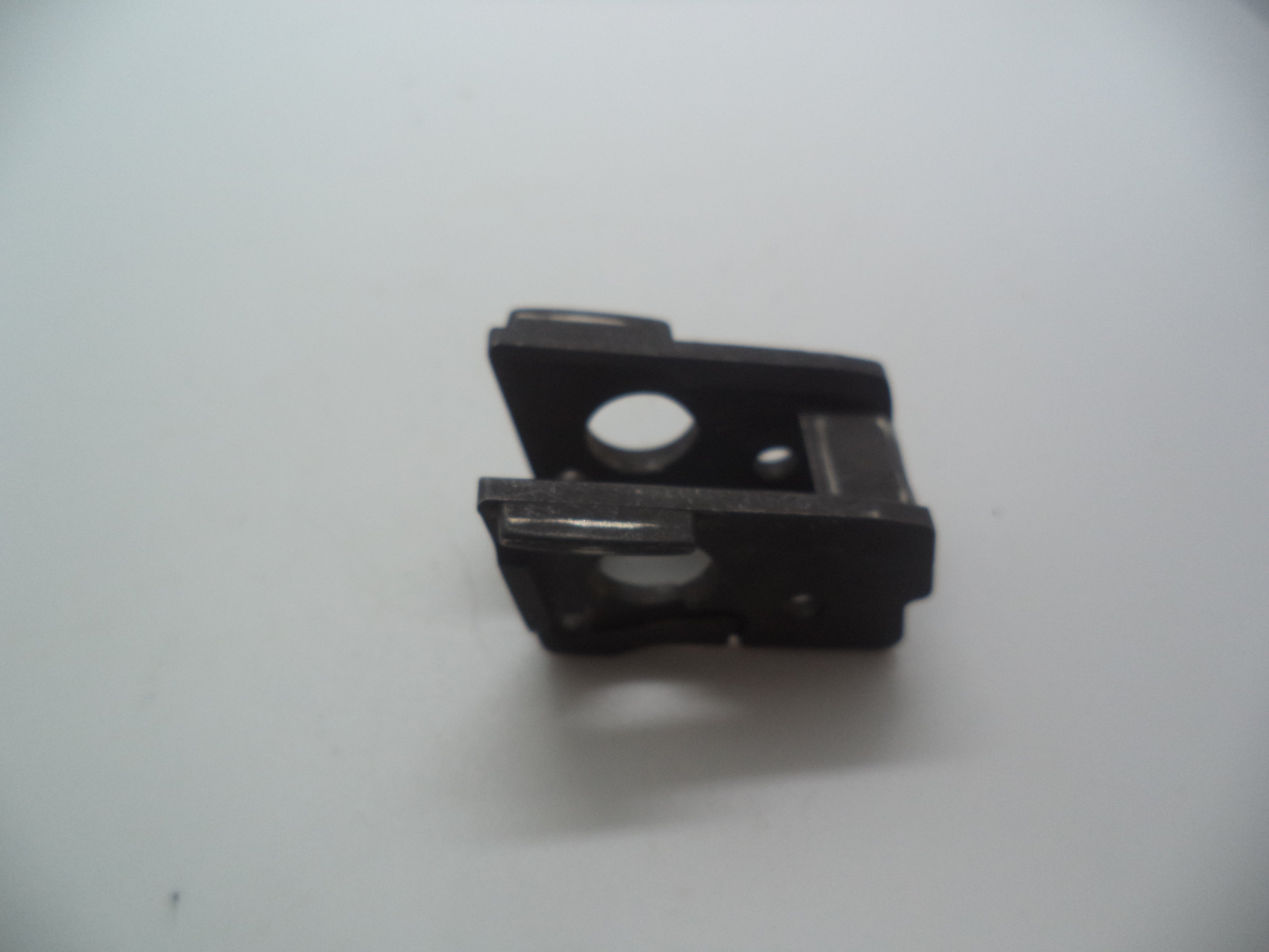 MP4015B Smith & Wesson Pistol M&P Locking Block Used .40c  S&W
