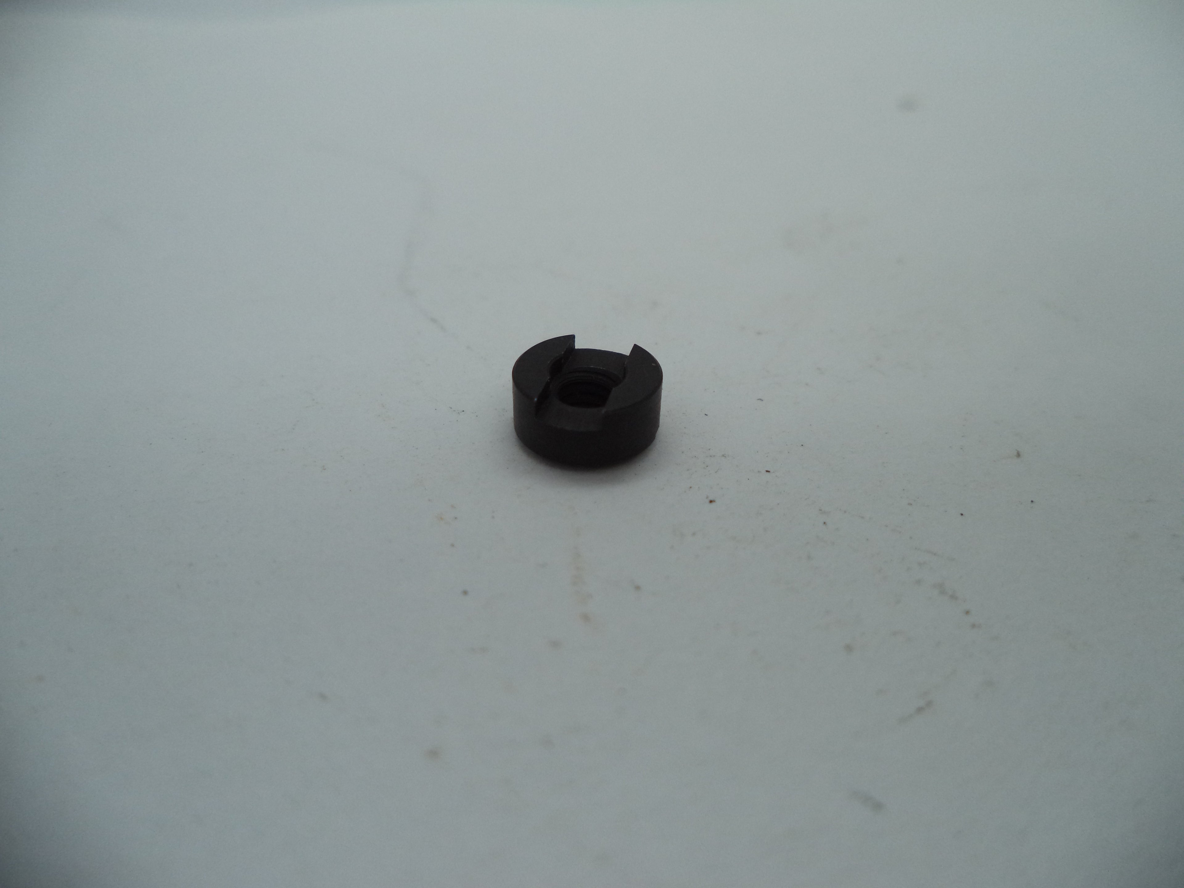 422890000 Smith & Wesson Pistol Multiple Model Magazine Release Nut New