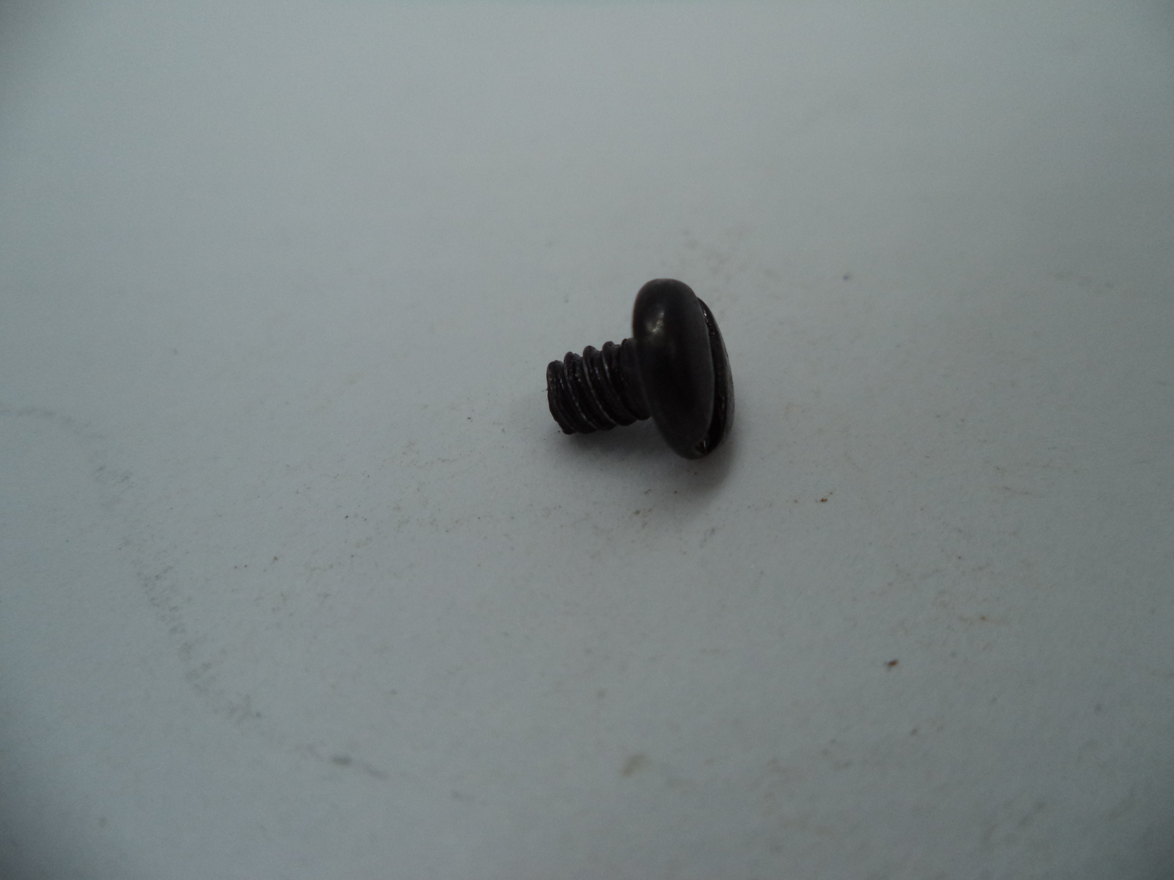 315620000 Smith & Wesson Pistol Model 22-A, 22-S Grip Screw