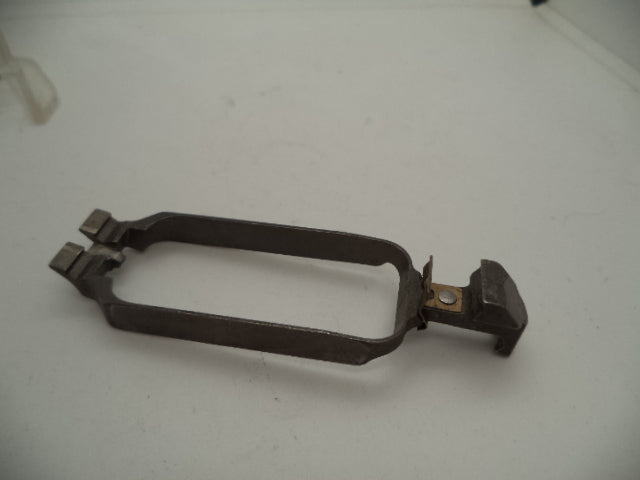 S&W Model 910 Draw Bar 91003A - 9mm Used Part