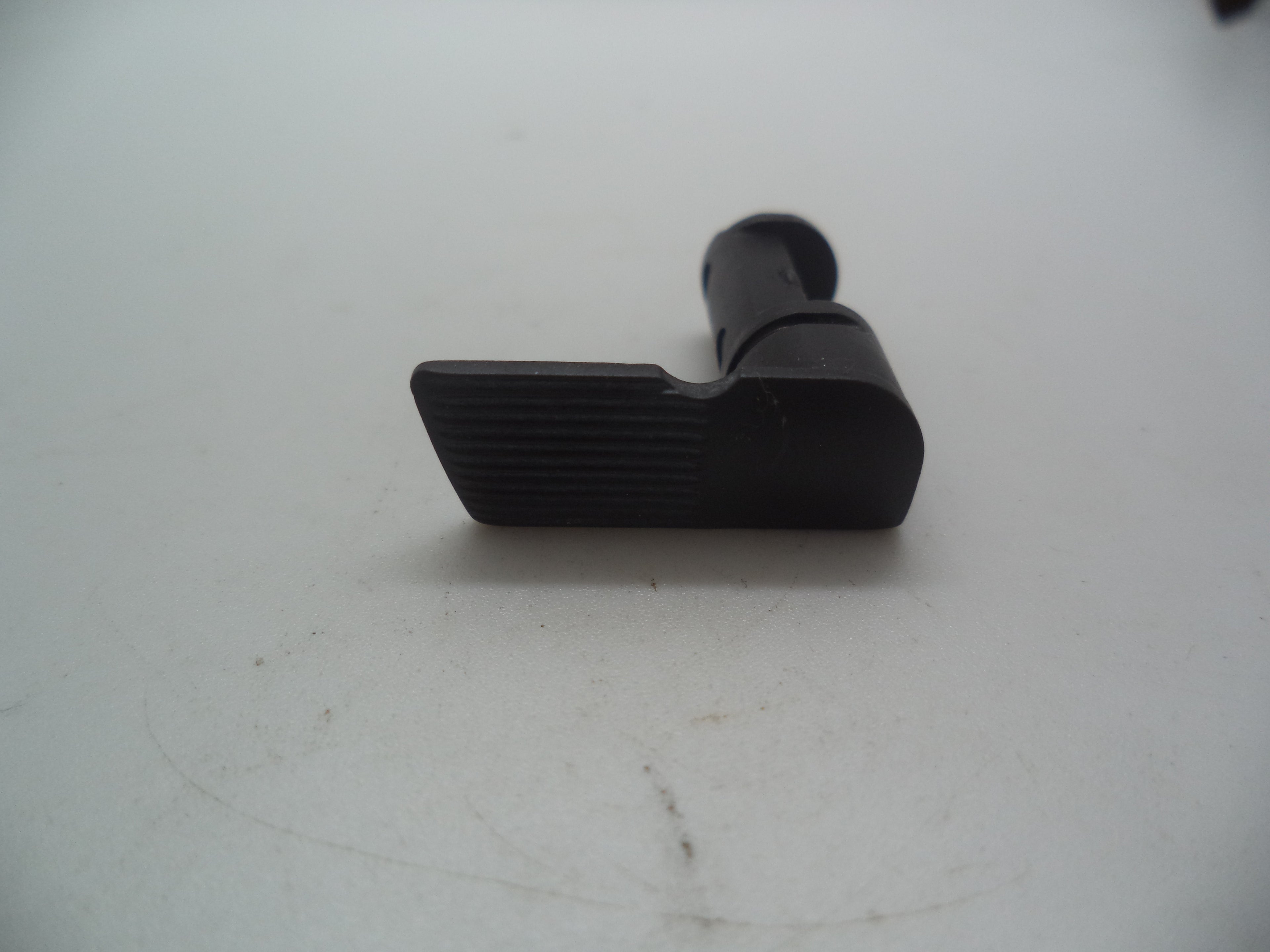 MP4507 Smith & Wesson Pistol M&P 45 Take Down Lever Used Part .45 S&W