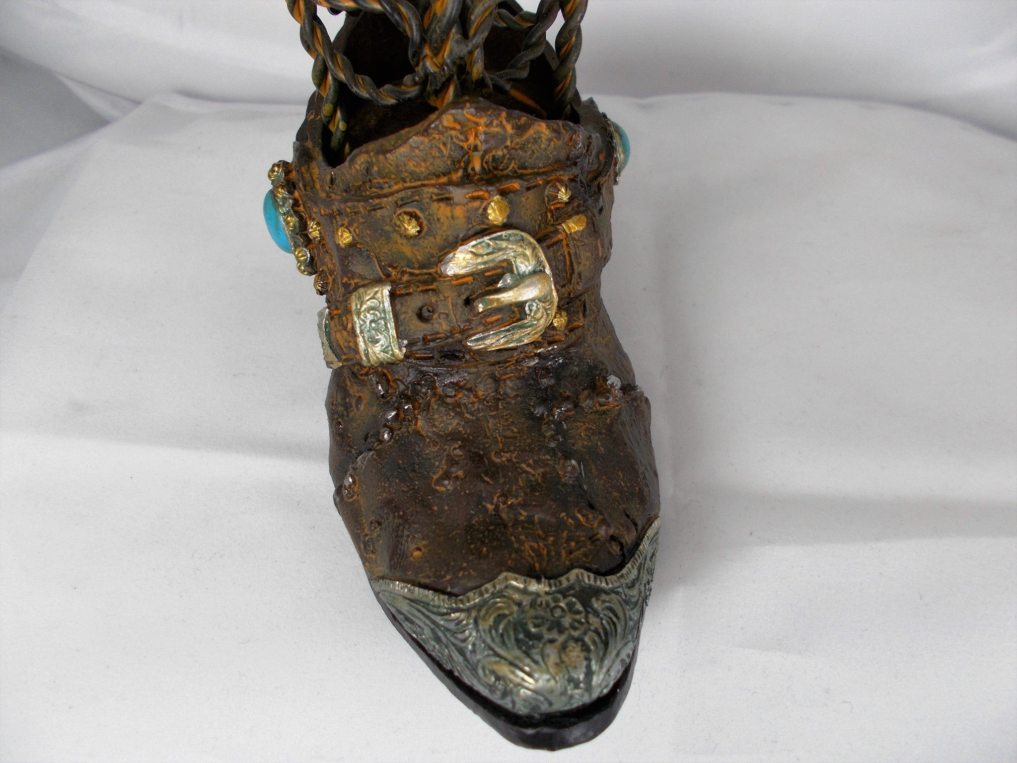 HL013 Wire Cowgirl Pen Holding Boot