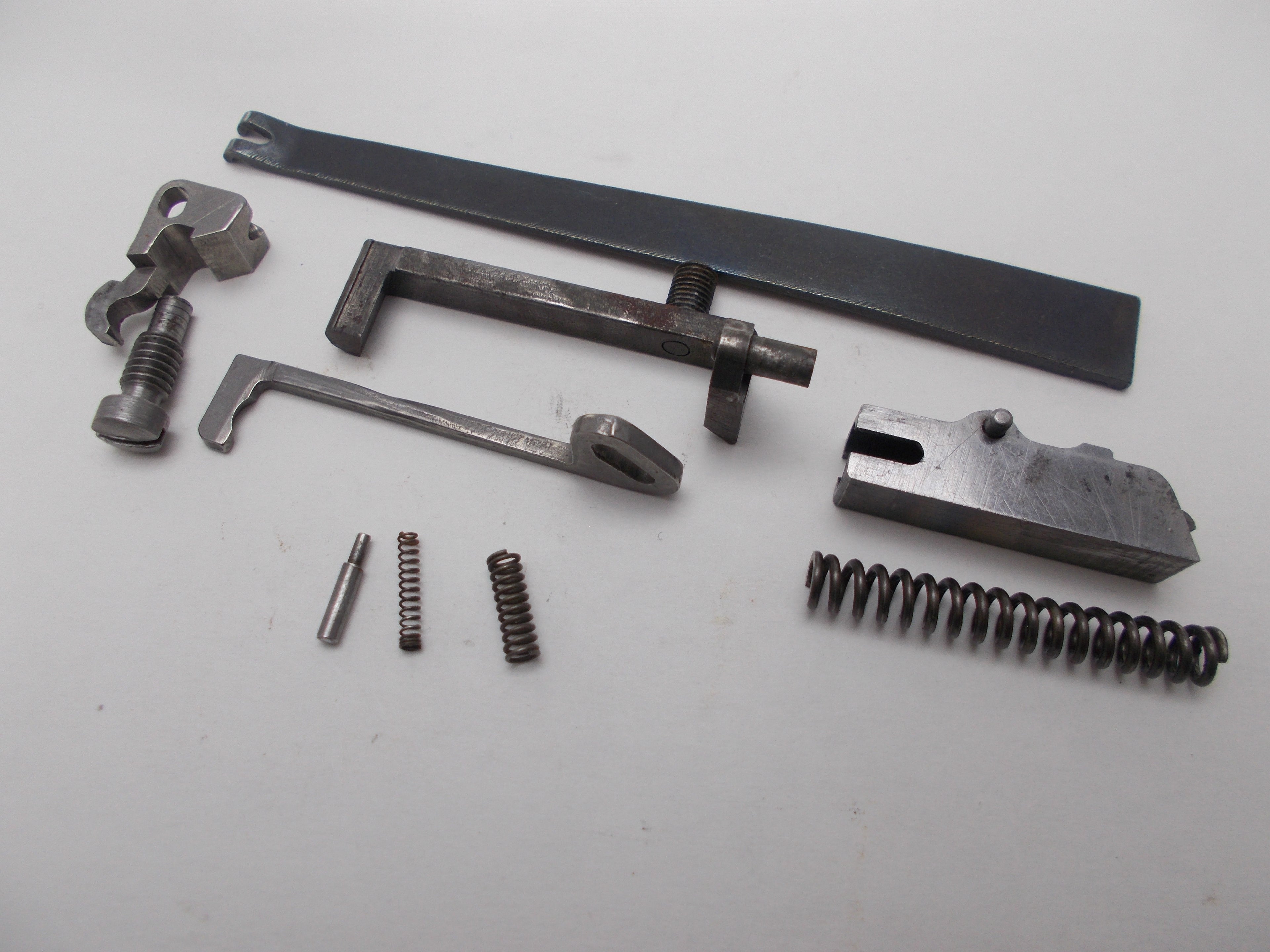 L16 Smith & Wesson N Frame Model 686 Internal Parts Lot SS Used 357 Mag