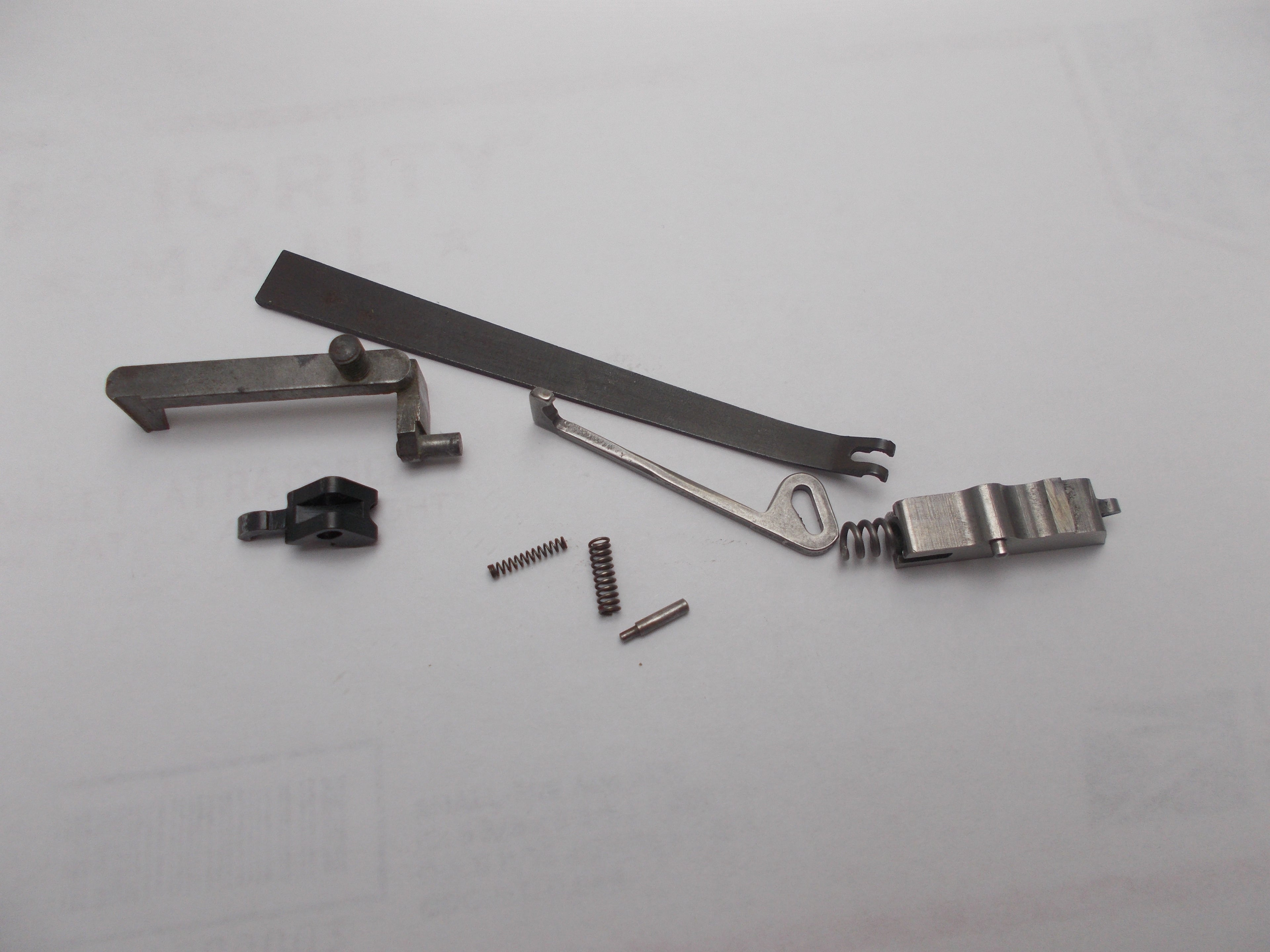 L18 Smith & Wesson L Frame Model 681 Internal Parts Lot Used 38Spl / 357Mag
