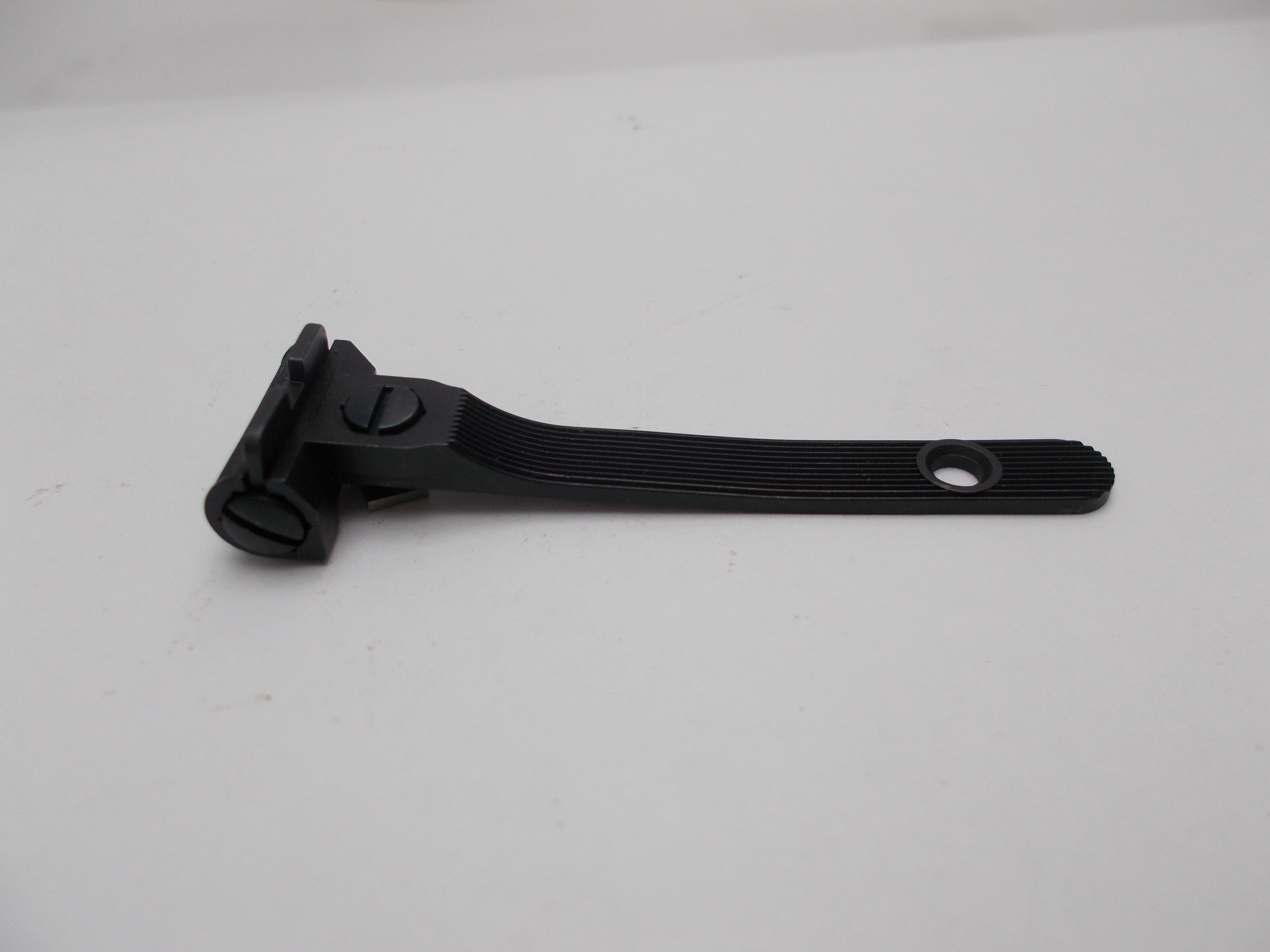 Smith & Wesson K/L/N Frame Rear Sight Assembly - .160" Black New Style - Factory New Part 223200000