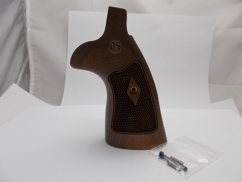 Smith & Wesson N Frame Walnut Target Grips Round Butt Only - 248700000