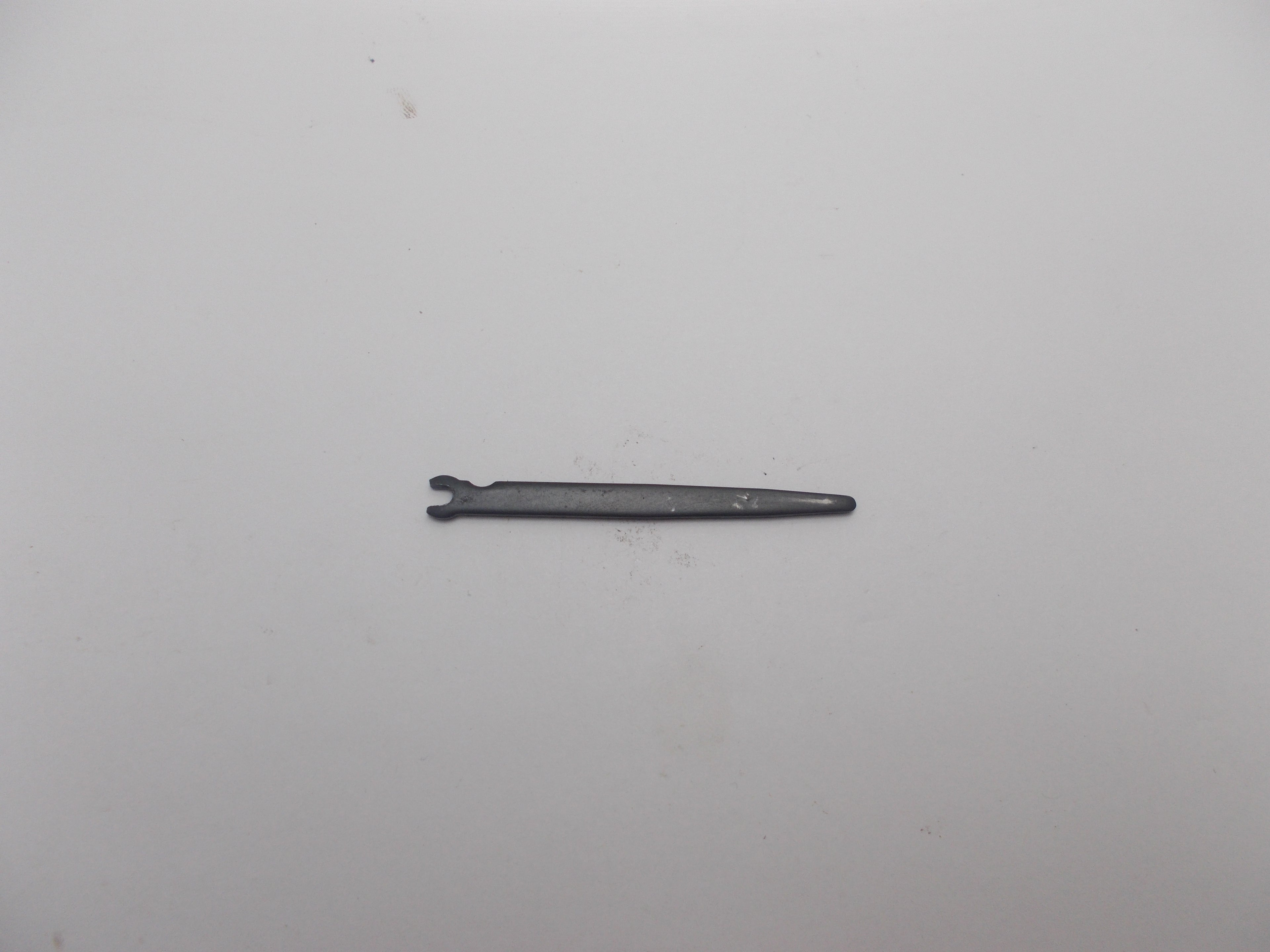 Mossberg 500 Mainspring Guide - Used OEM MBU51