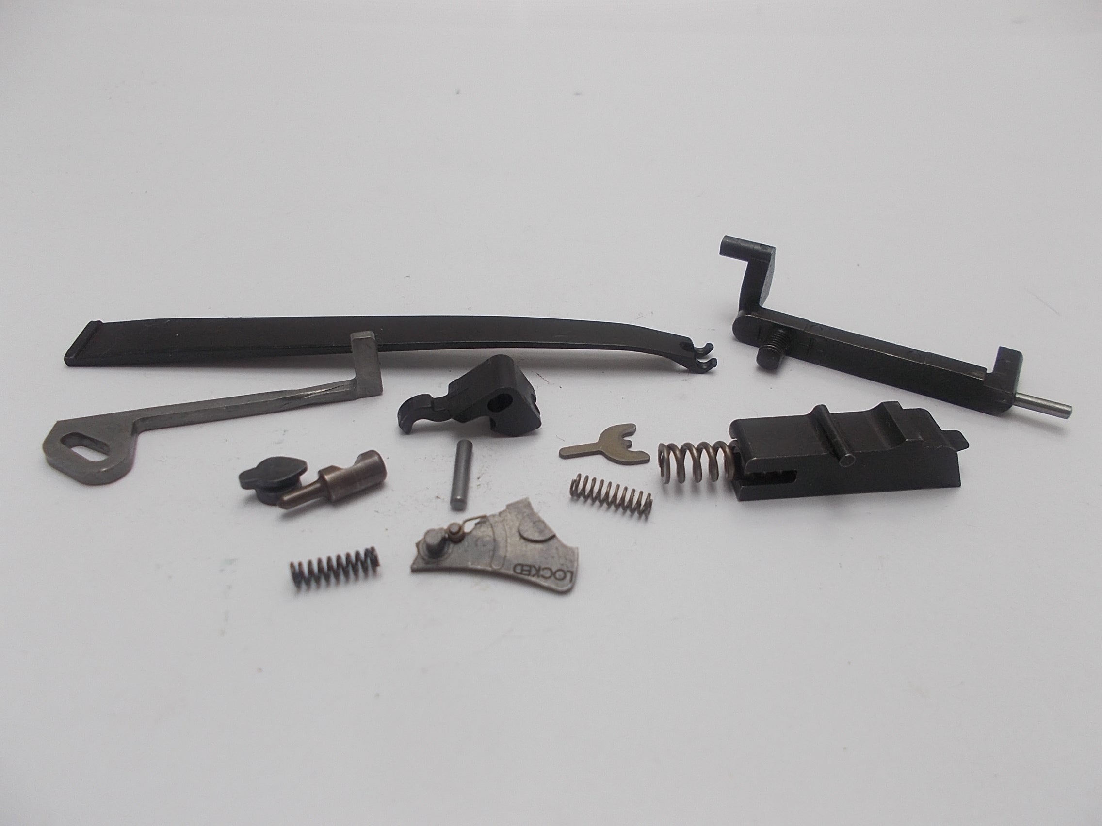 L51 Smith & Wesson L Frame Model 686 -6 Internal Parts Used 357Mag