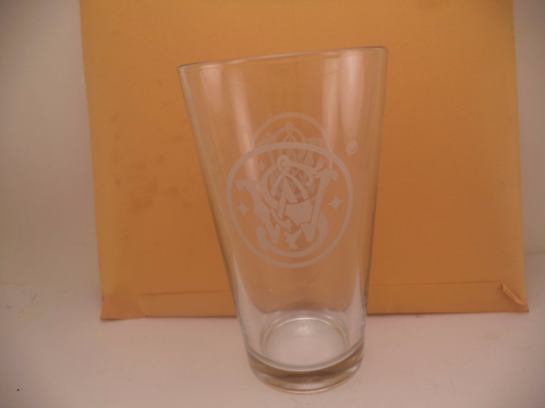 360000343 Smith & Wesson Memorablia 16 oz. Pub Glass Bar Glassware