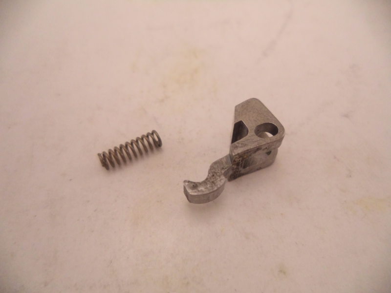 L195 Smith & Wesson Used L Frame Model 581 .357 Magnum Cylinder Stop